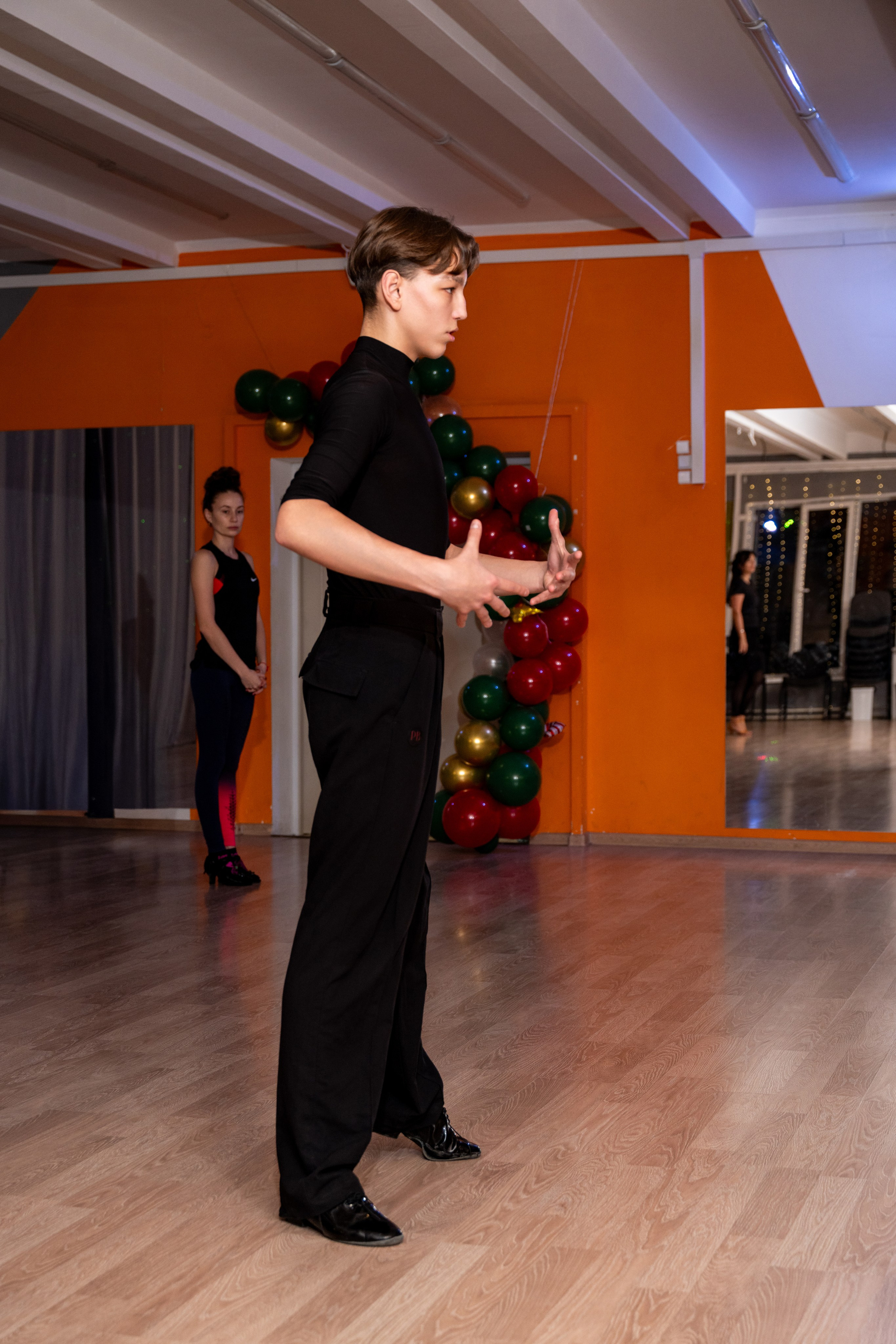 Взрослая группа латины. КонТакт — спортивные бальные танцы в Москве