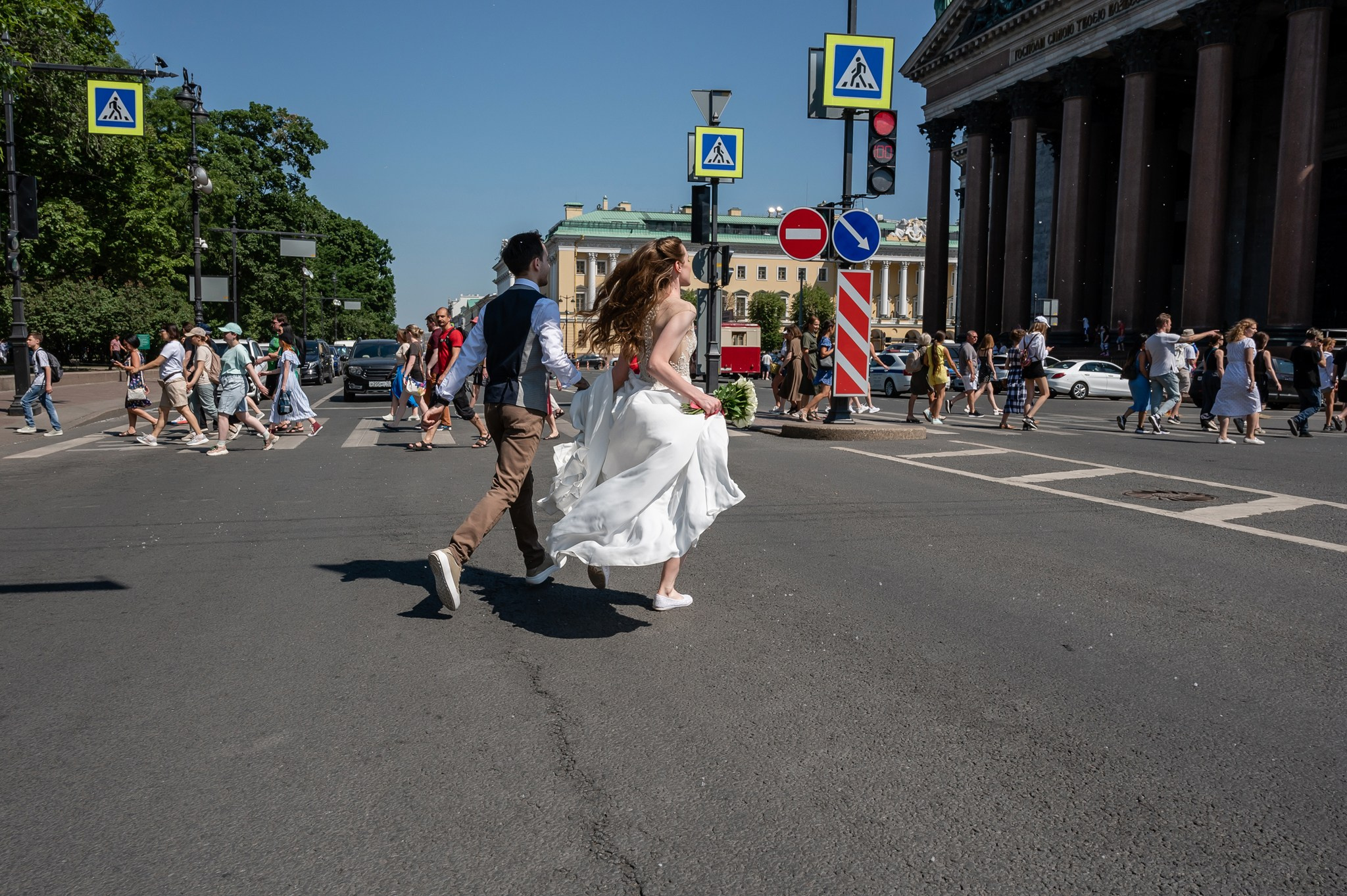 Зеркальный дворик. Свадебный и семейный фотограф из Санкт-Петербурга Климов Анатолий