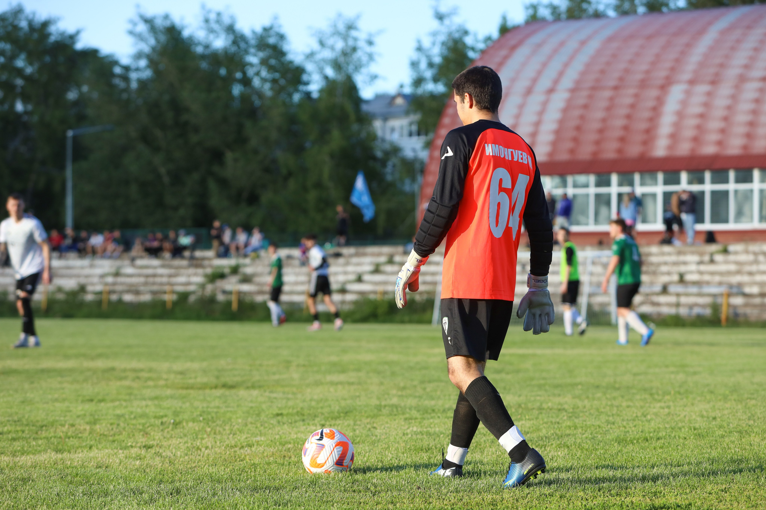 Чайка — Торпедо. Взрослое первенство города по футболу. Спортивный фотограф в Самаре