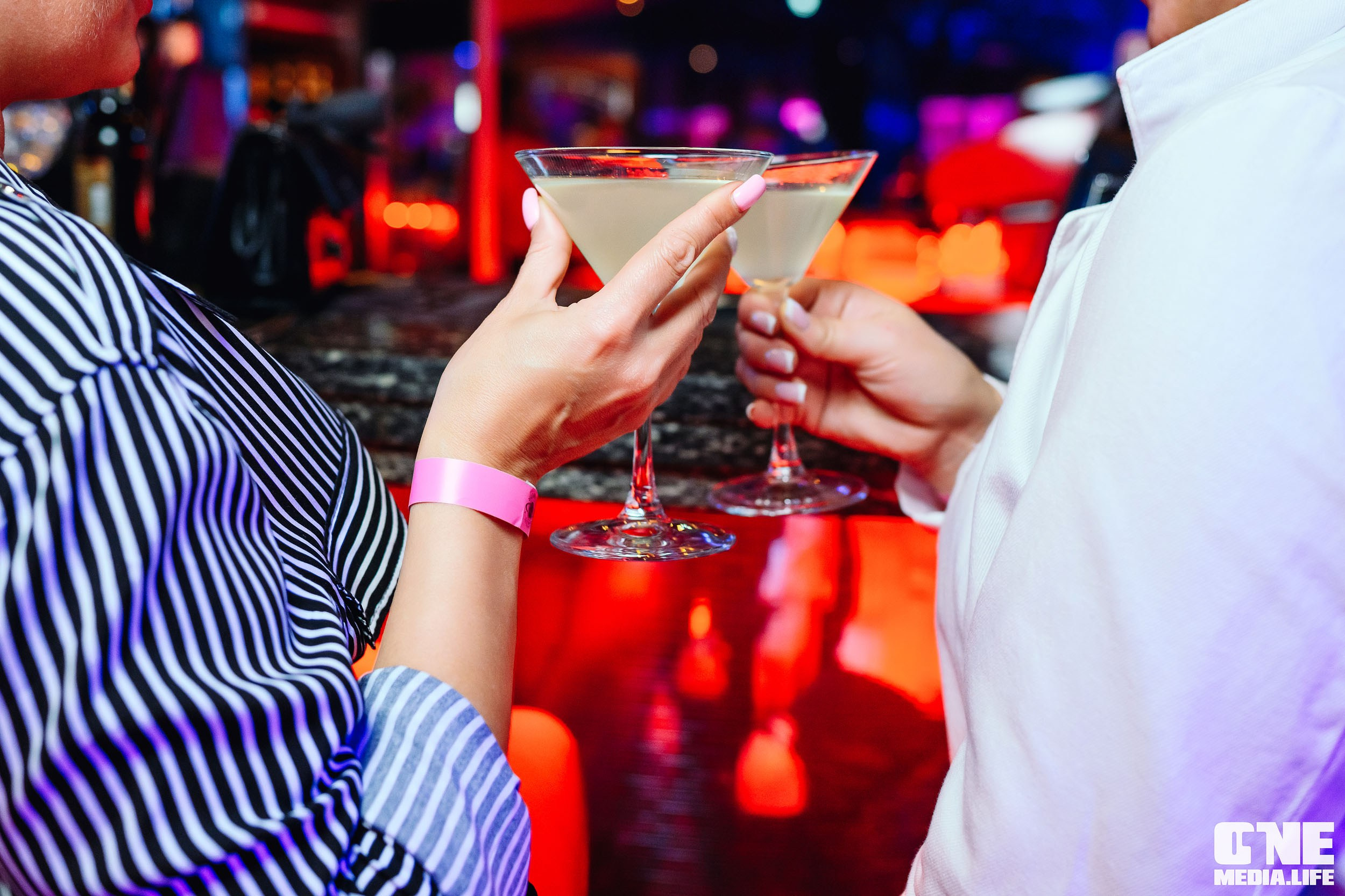 Фото с вечеринки в Планете. One Media Life: фоторепортажи, фотоотчеты с мероприятий и заведений