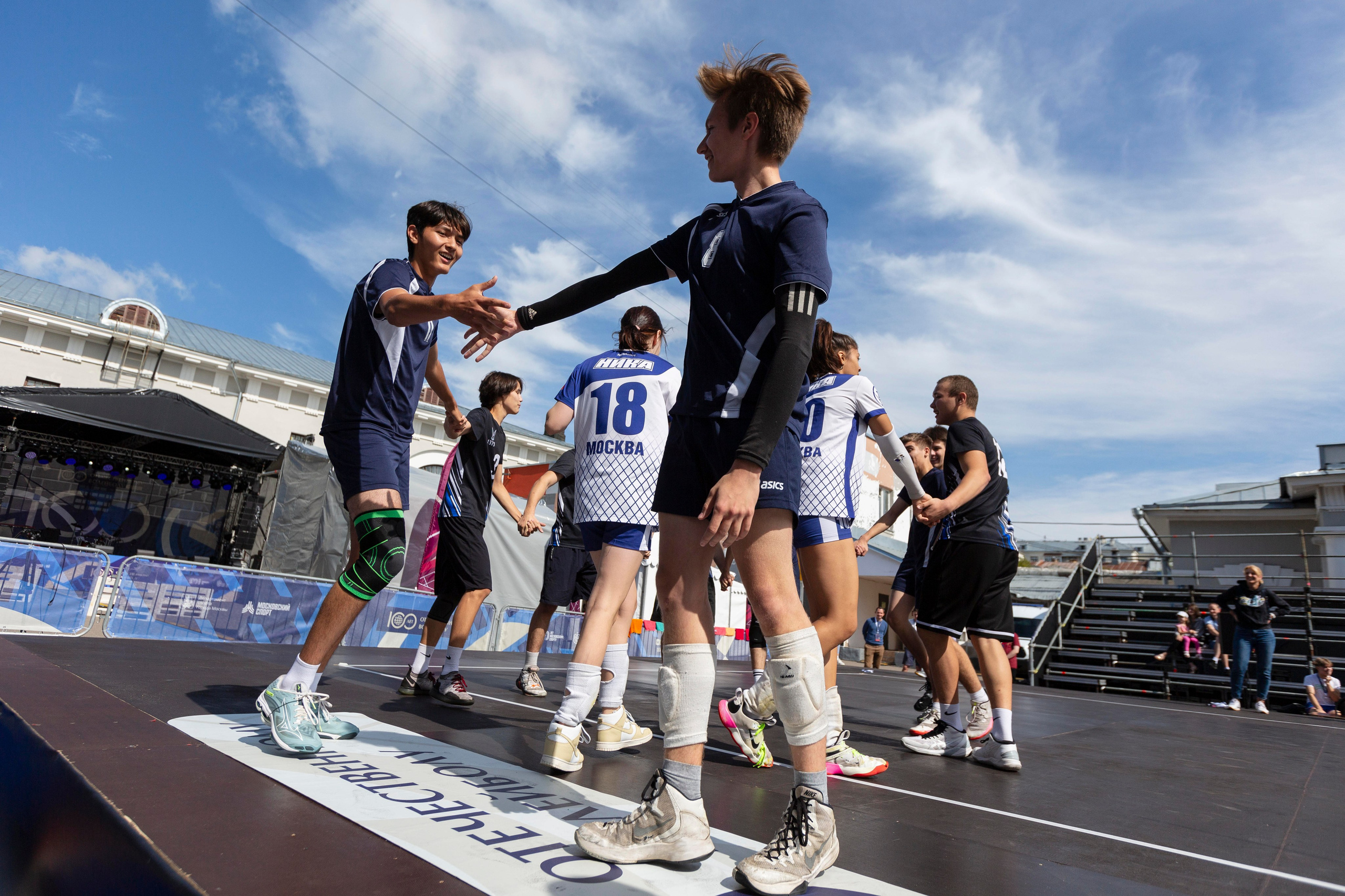 100 ЛЕТ ОТЕЧЕСТВЕННОМУ ВОЛЕЙБОЛУ. Фотограф Георгий Нигматулин