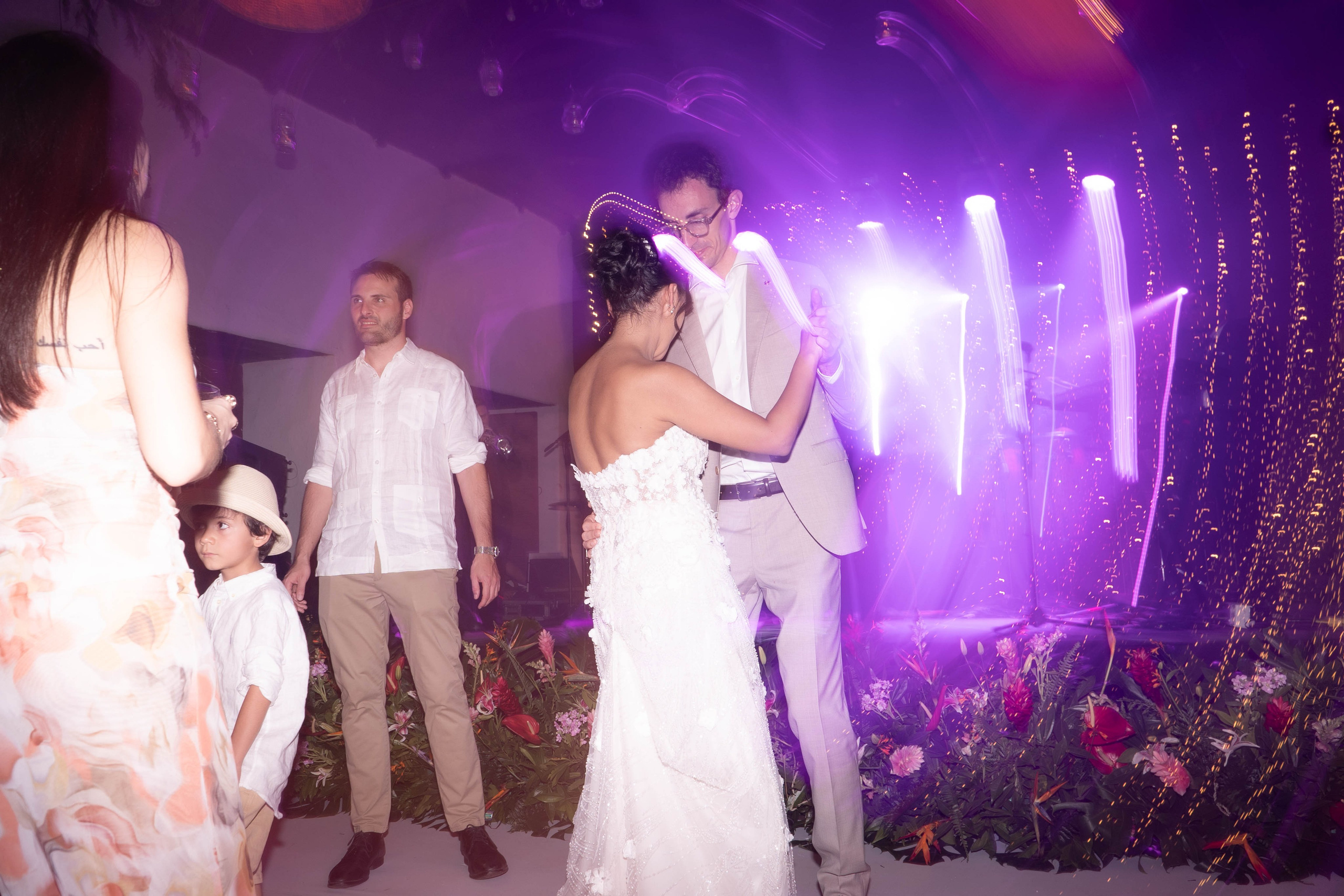 Catalina and Romain. Wedding Photographer in Barcelona and Medellin