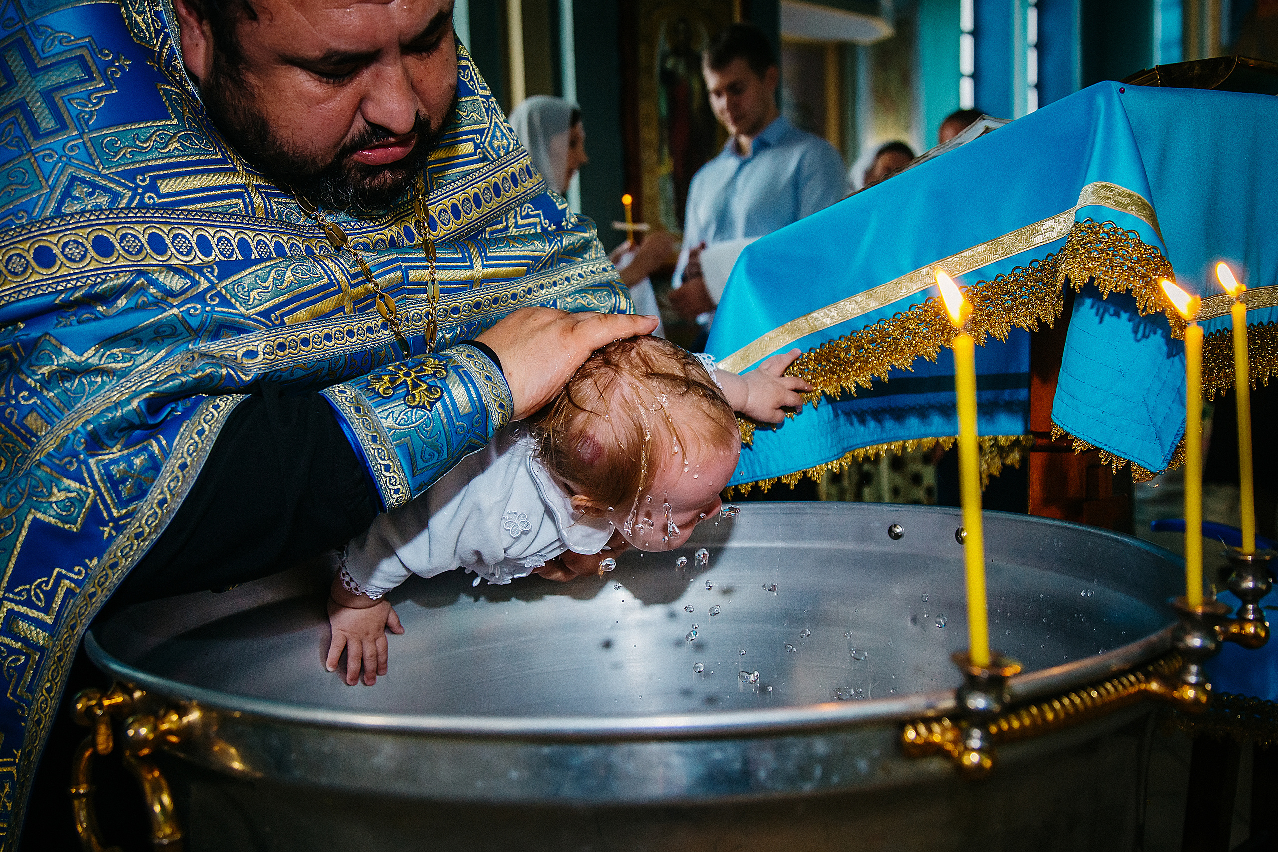 Крещение Ксении. Храм Иконы Божией Матери и всех скорбящих радость. Семейный фотограф Анастасия Шайхутдинова