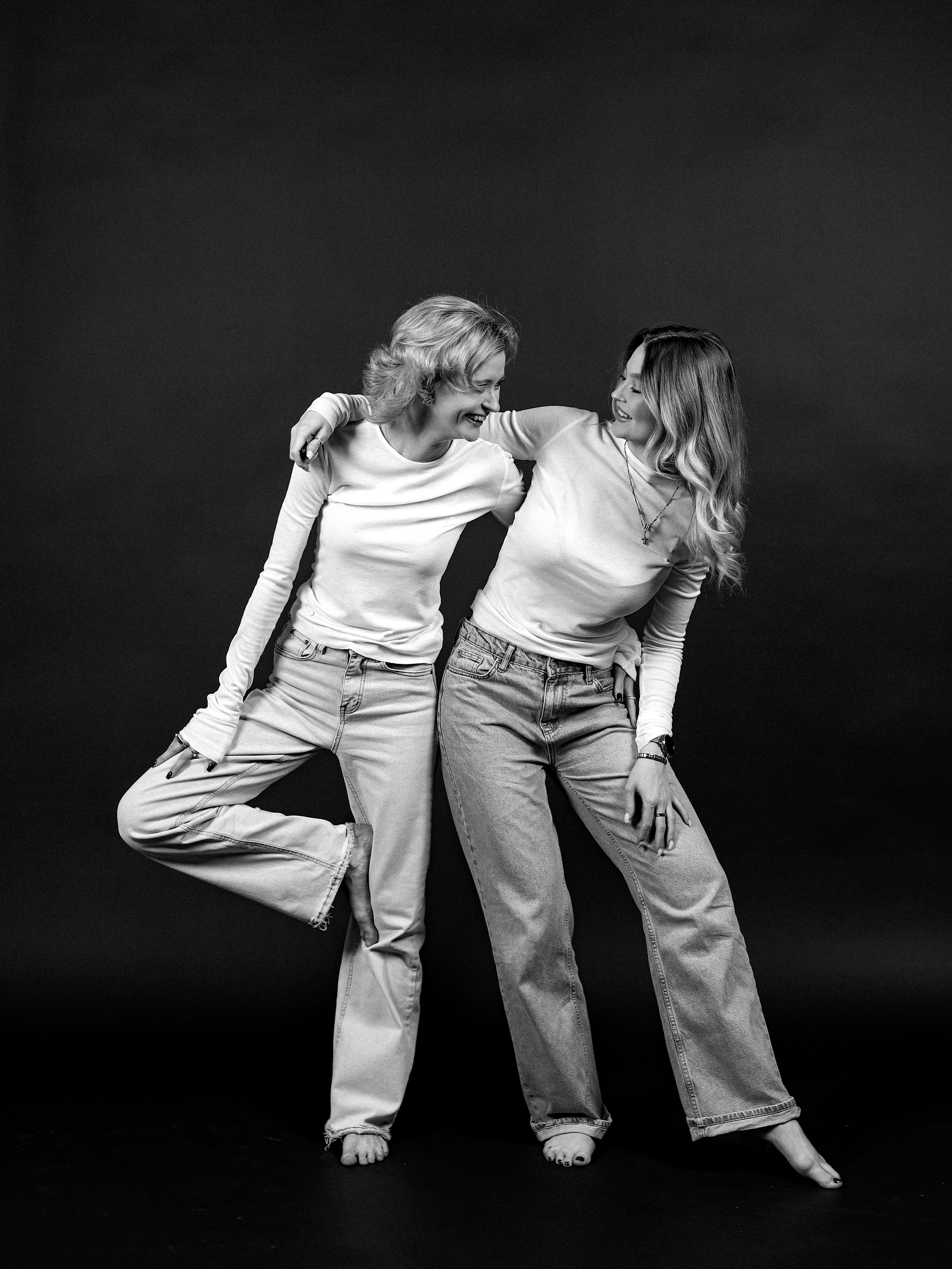 Дарья и Анна. Фотостудия без фотографа Чехов. Первая студия автопортрета в Чехове