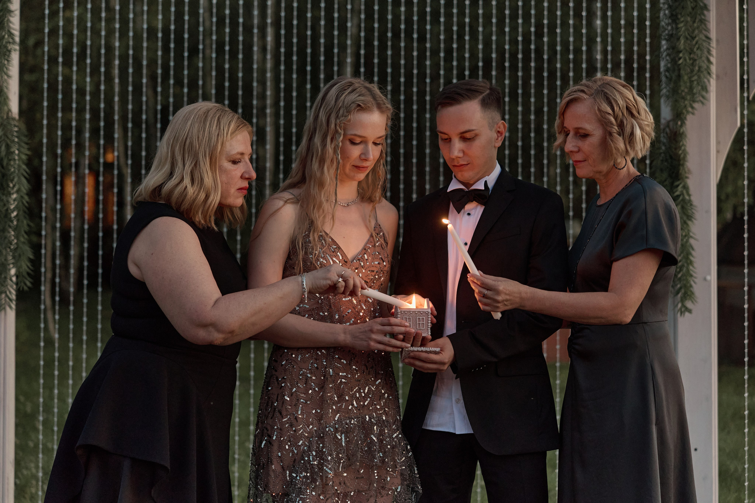 Roman & Julia Green House. Kharchenkotatianaweddingphoto