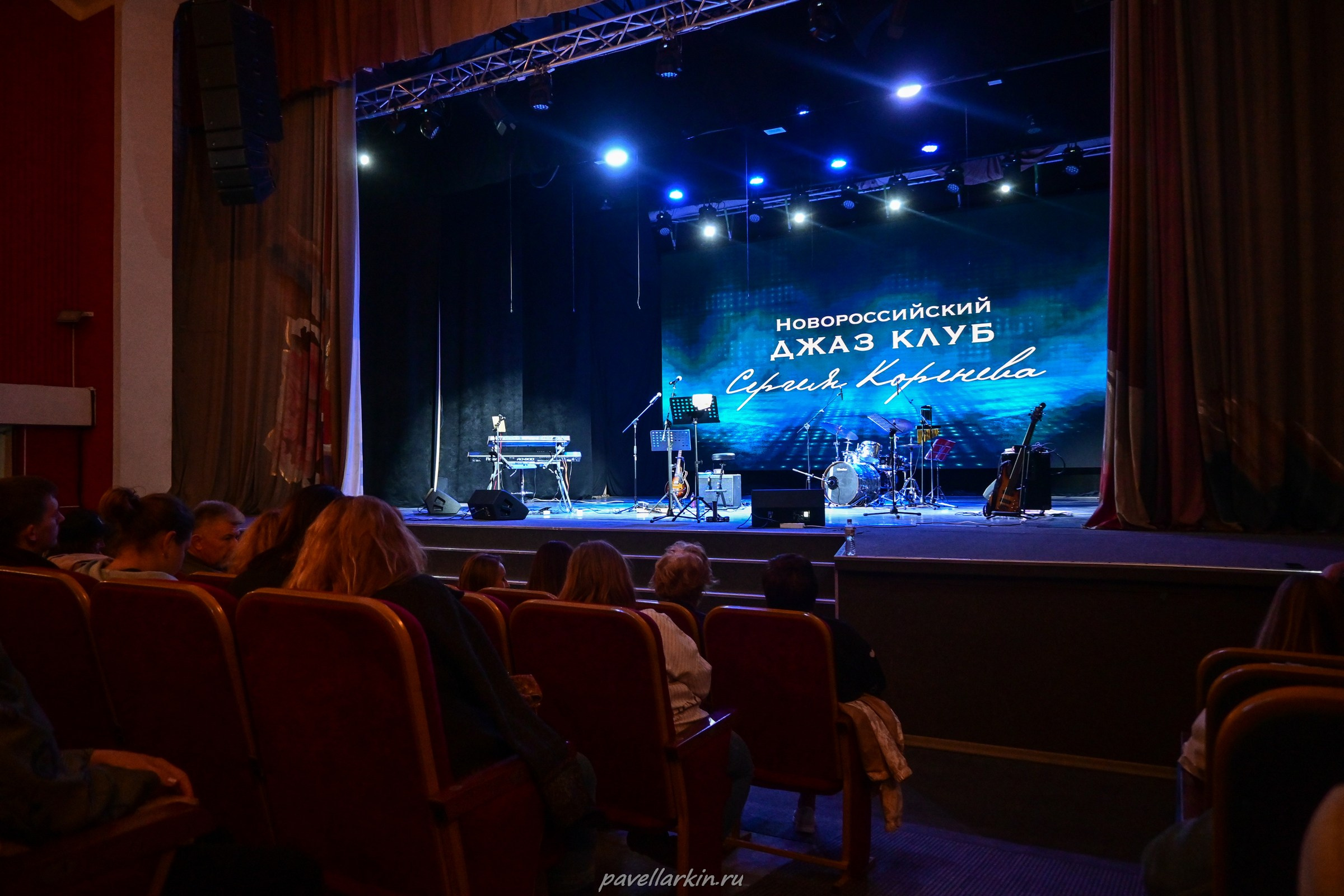 Wendy Kay и Сергей Коренев Project концерт в Новороссийске. Спортивный фотограф, фотожурналист Павел Ларькин