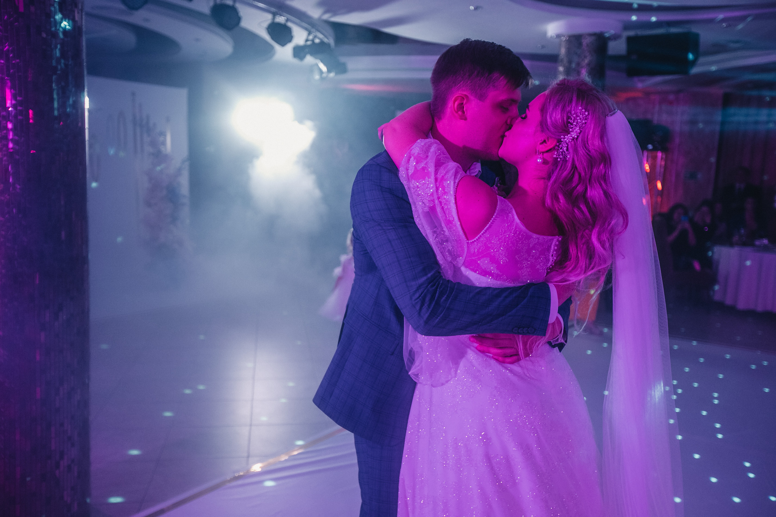 Арина + Владимир. Роман Урумбаев фотограф Нижневартовск