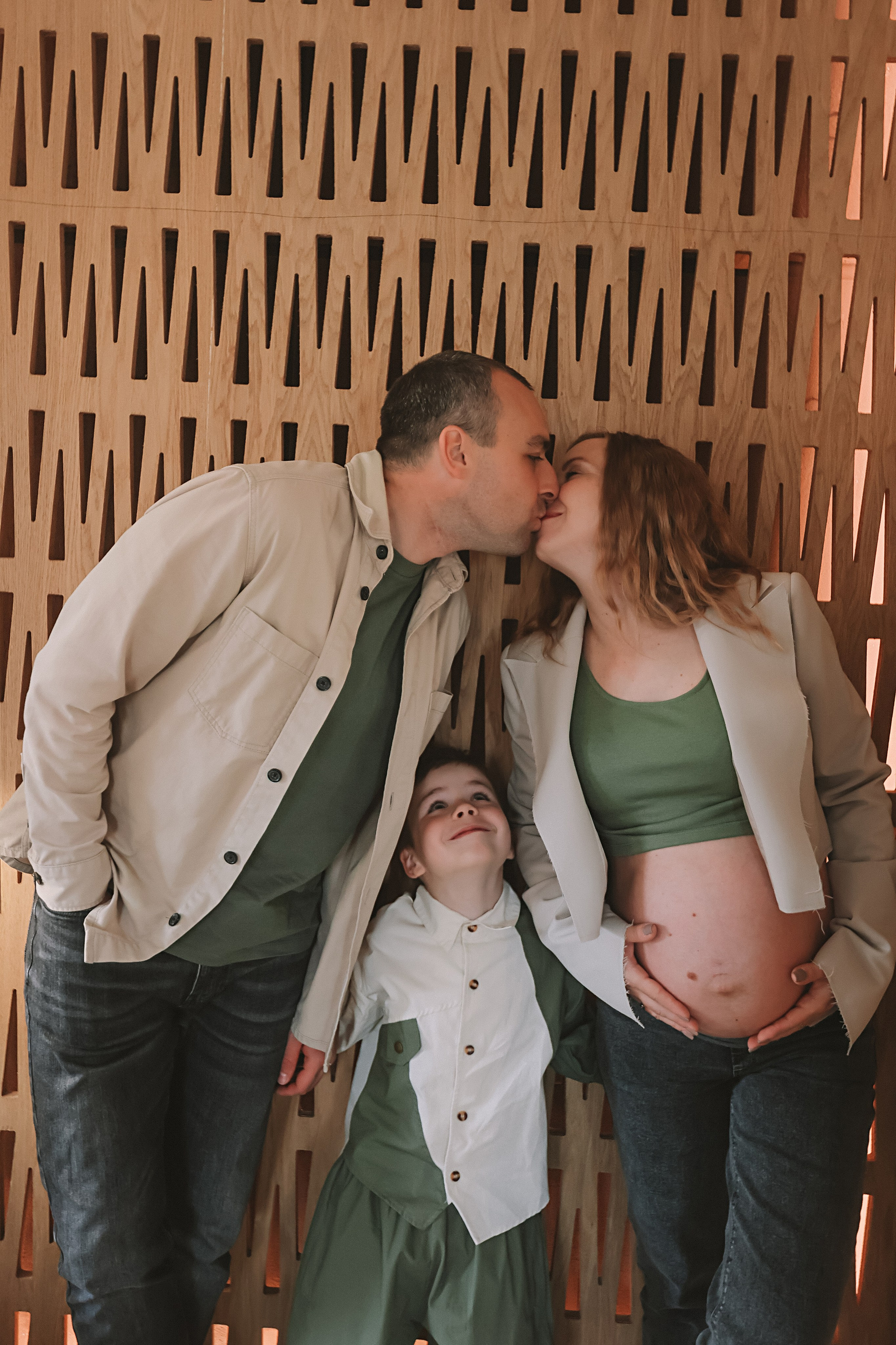 Фататум циклорама и зал. Семейный фотограф Тюмень, фотограф на роды Салмина Мария