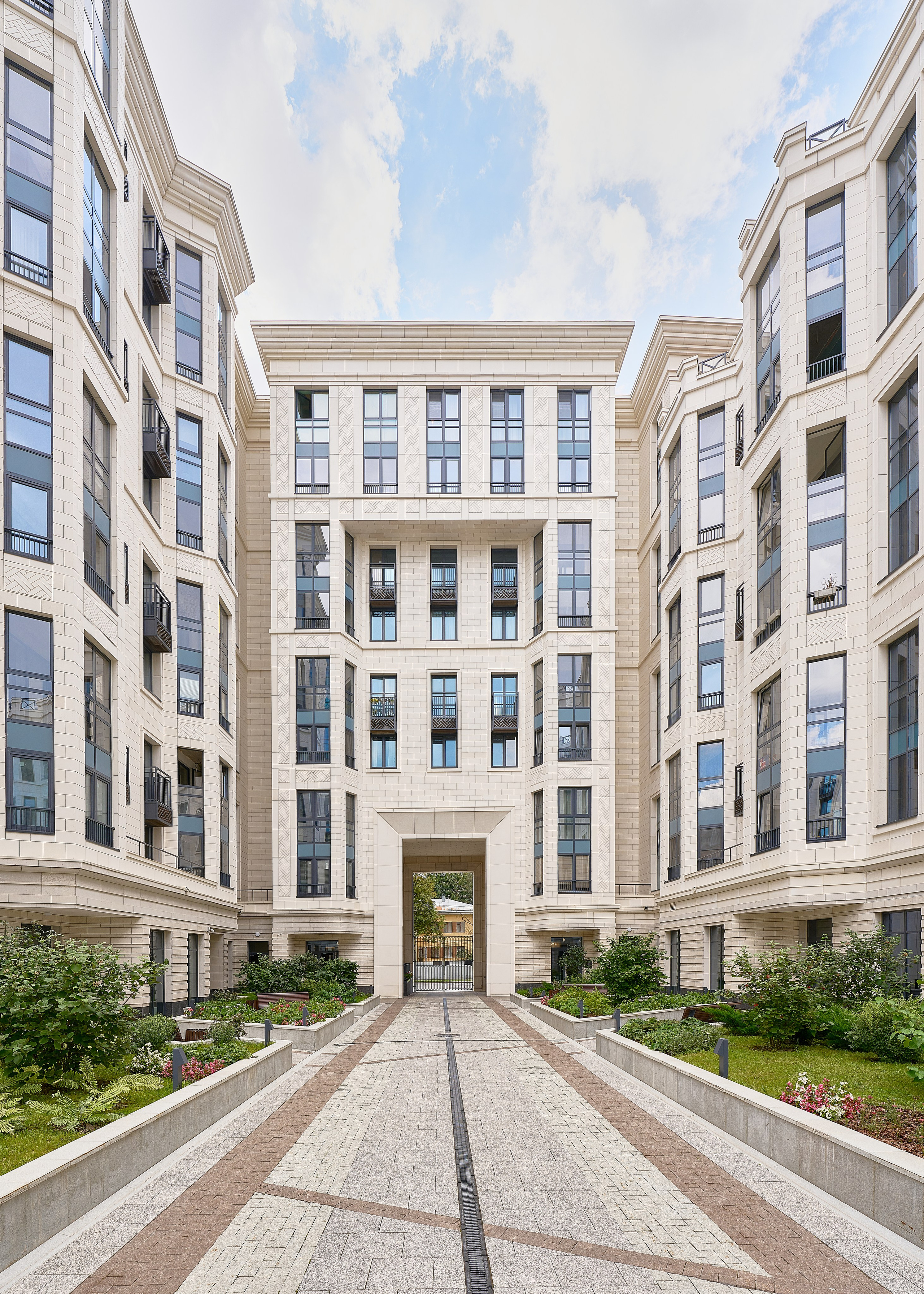 The ONE — архитектурная фотосессия клубного дома премиум-класса в Санкт-Петербурге. Сергей Горшенин — профессиональный фотограф