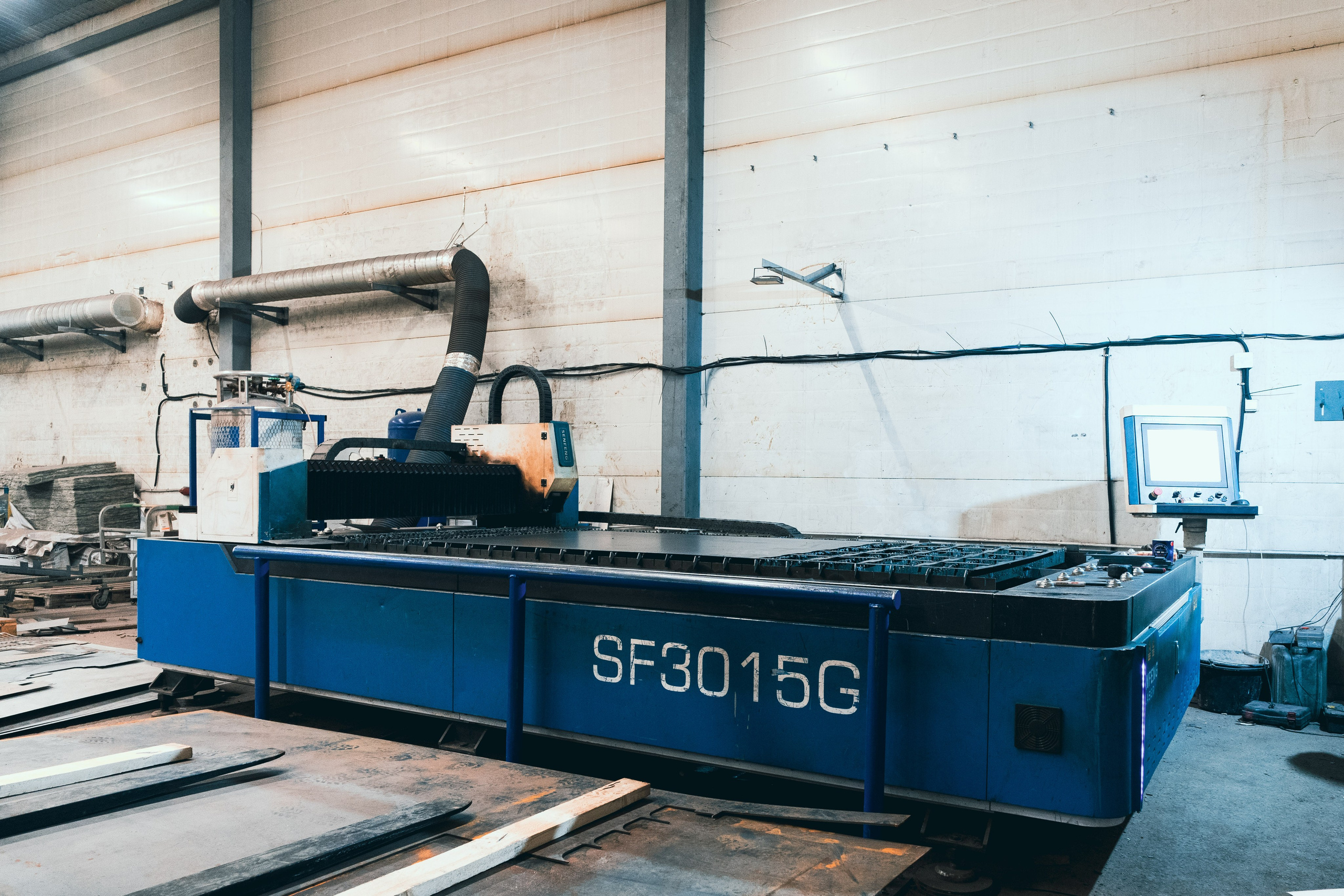 Рабочие цеха компании ПВК. Коммерческий Фотограф Виктор Фоменых