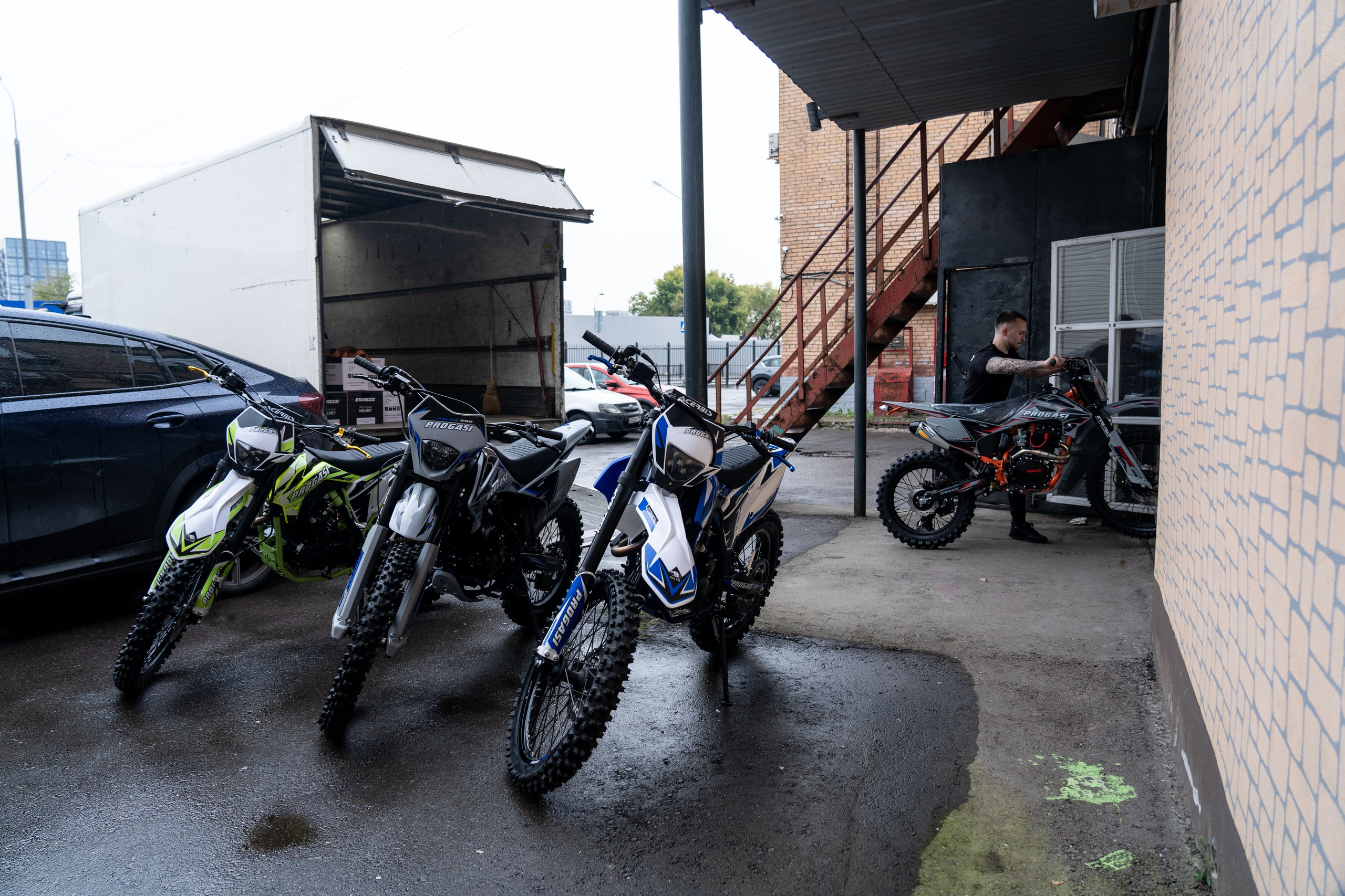 Фото для маркет плейсов. Каталожная и промышленная съемка в Москве Александр Плонский