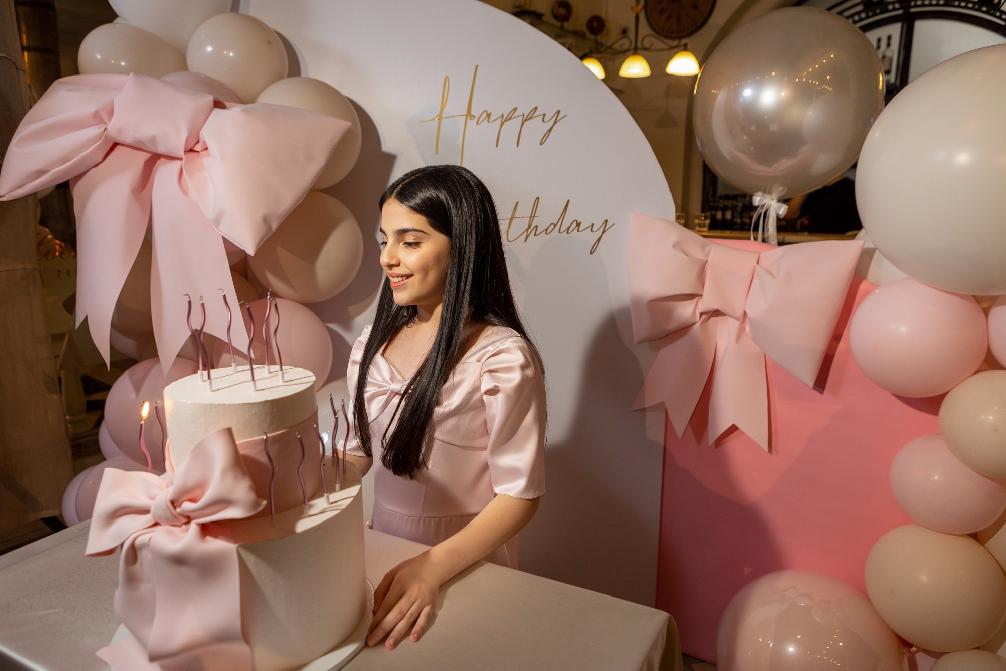 День Рождения Софьи и Лизы в ресторане «Ностальгия». Фотограф в Оренбурге. Профессиональный фотограф