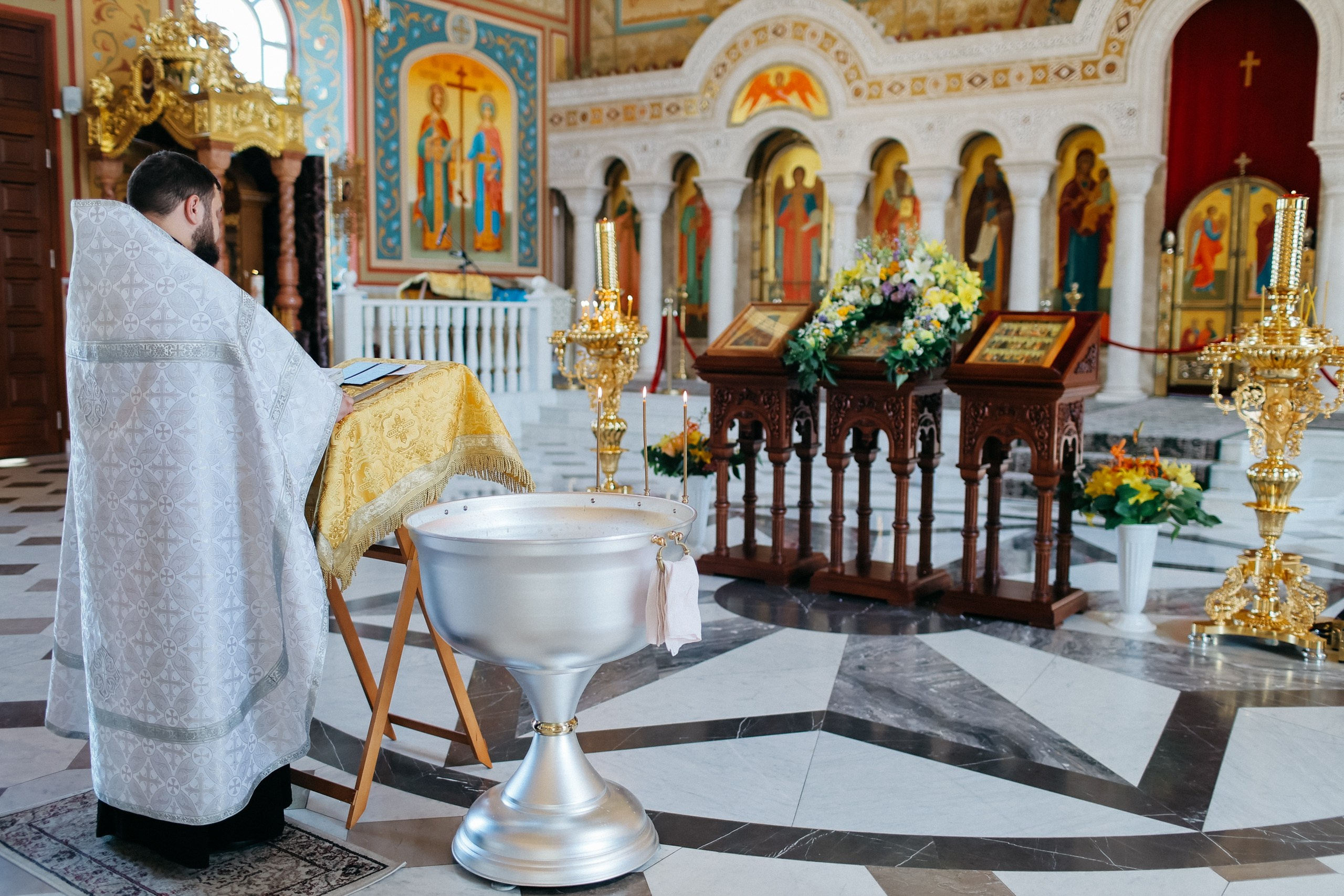 Съёмка крещения. Команда специалистов в мире фотографии и видео. Детский фотограф, семейный фотограф