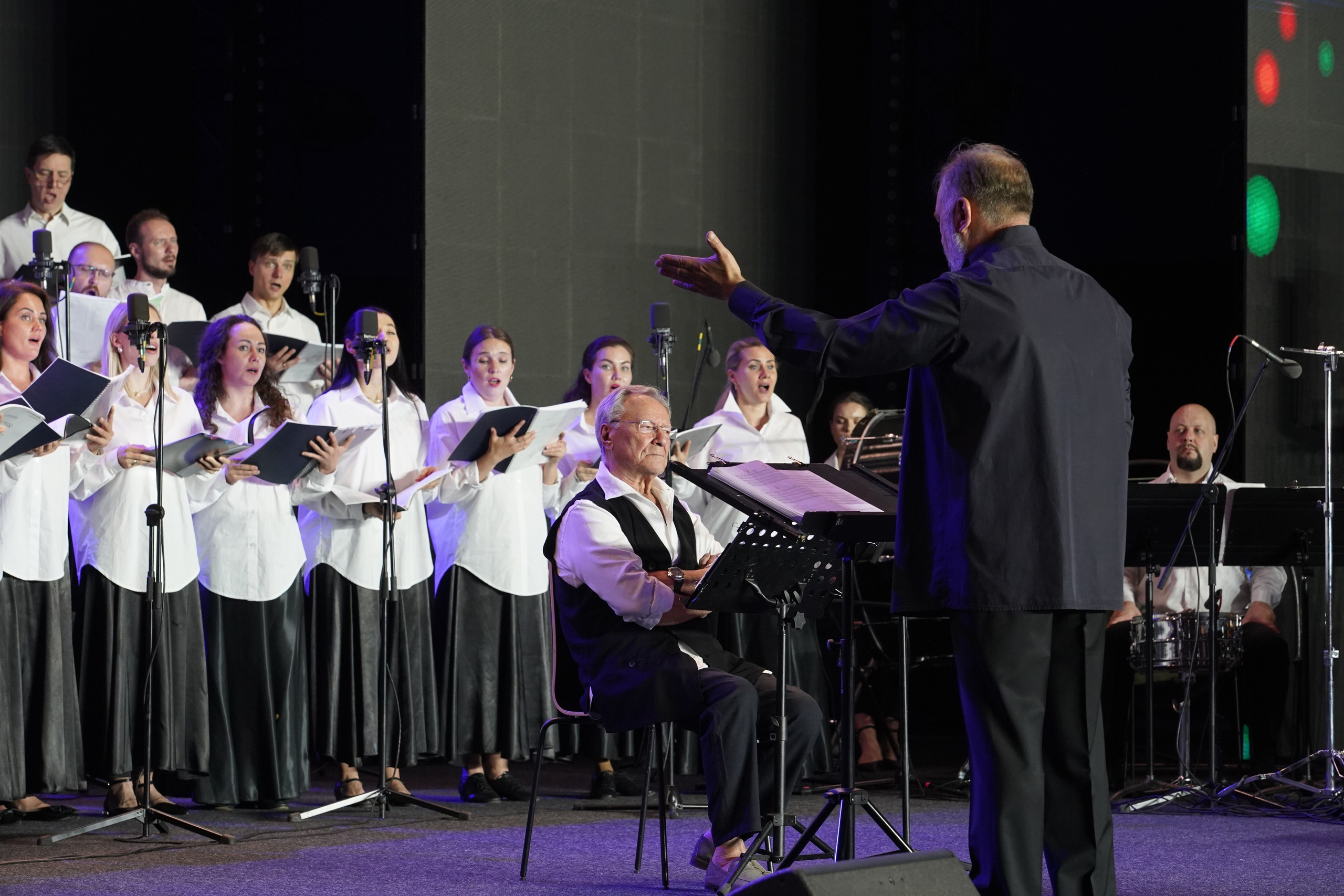 Книжный фестиваль на Красной Площади. Фотограф в Москве — Георгий Чернышов