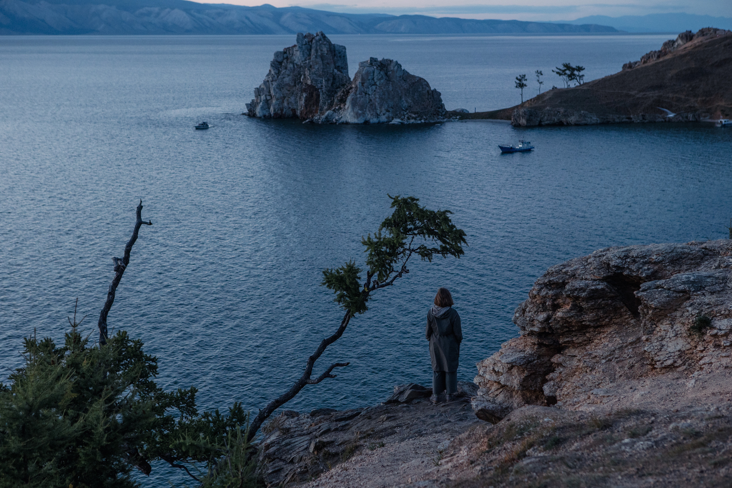 Ради Света Байкал. 2022. Репортажный фотограф Владимир Никонов