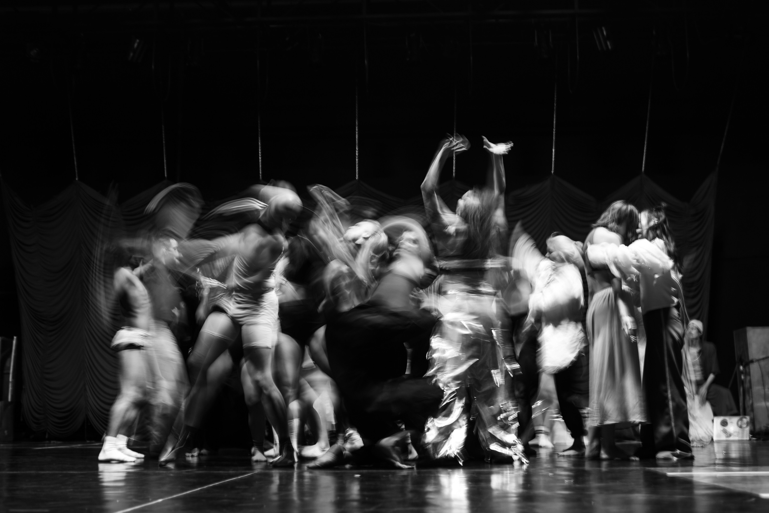 Танцевальный триптих Izotop.Lab. Репортажный фотограф Владимир Никонов