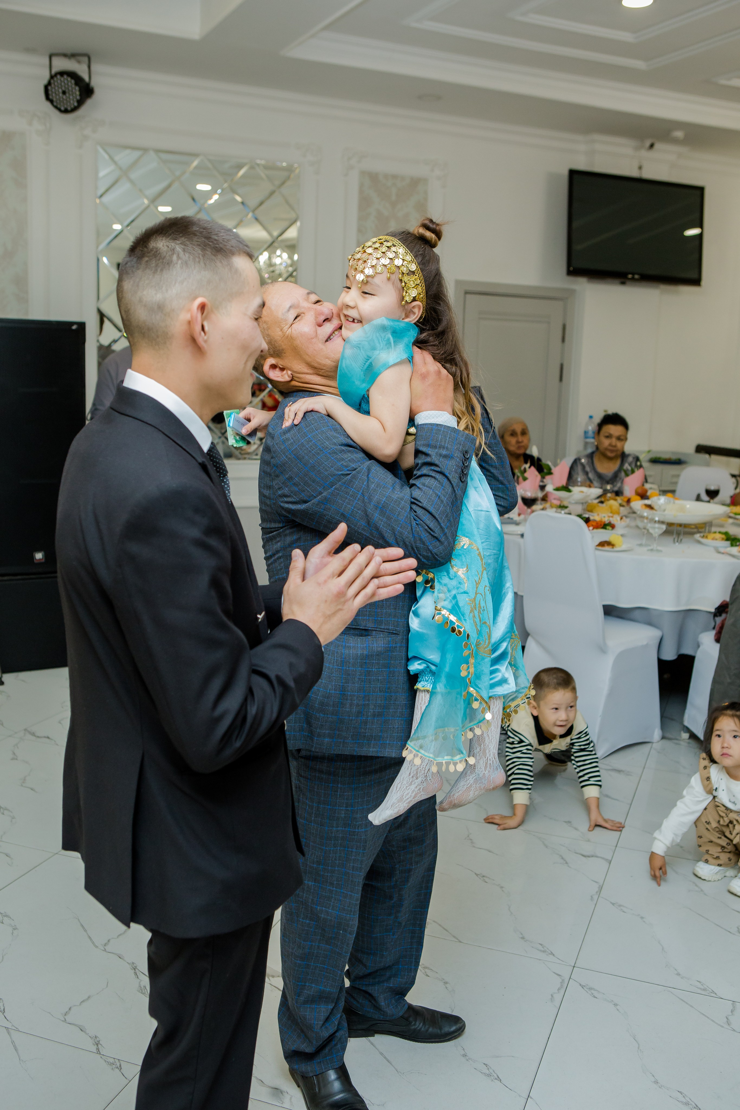 QYZ UZATU ZHADYRA. Свадебный и репортажный фотограф в Астане T.Yertay «Nomad media»