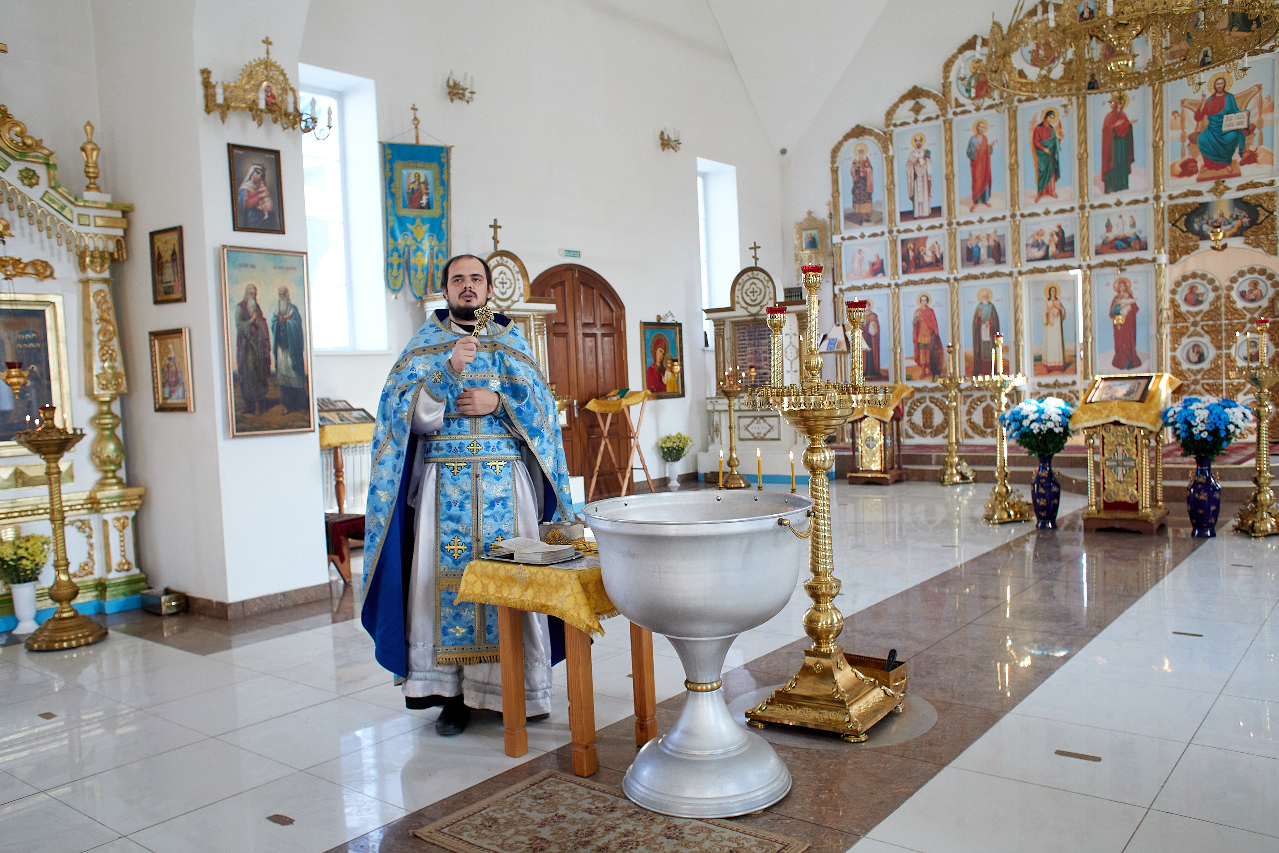 Съемка крещения. Предметный и контентный фотограф в Москве Курочкина Оксана
