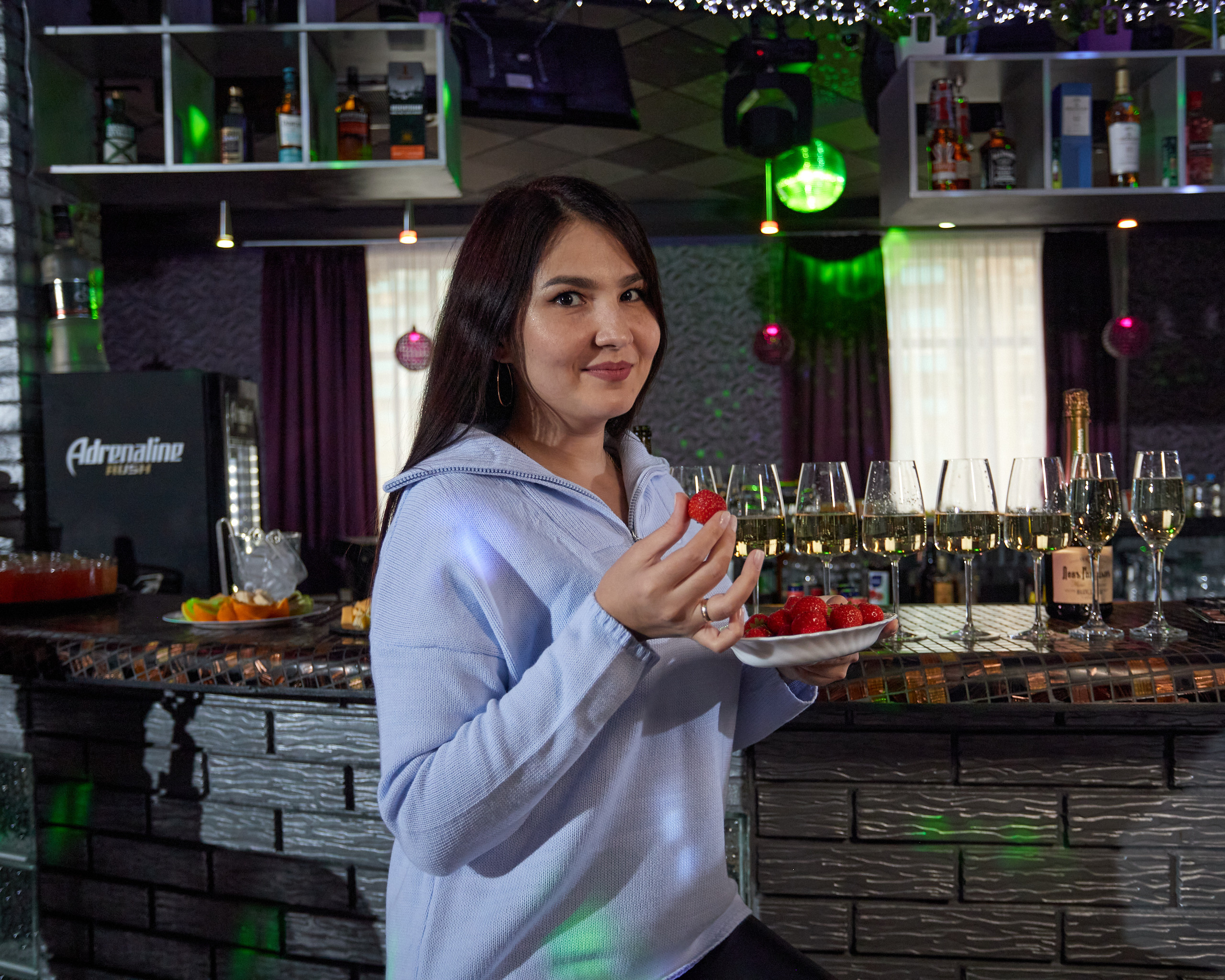 Съемка презентации книги. Предметный и контентный фотограф в Москве Курочкина Оксана