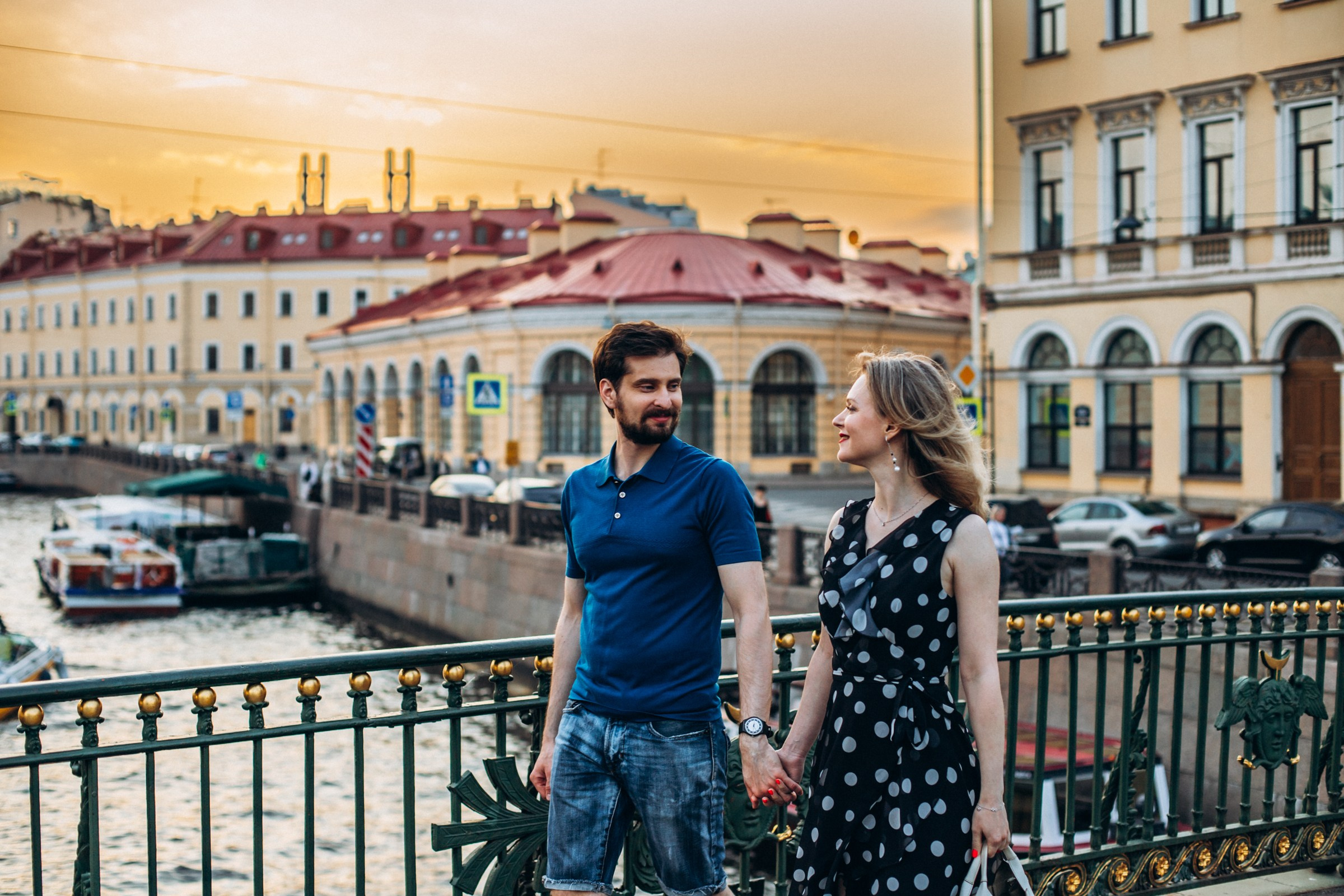 Дмитрий и Анна в мае. Фотопрогулка в Петербурге. Индивидуальный и семейный фотограф в Санкт-Петербурге