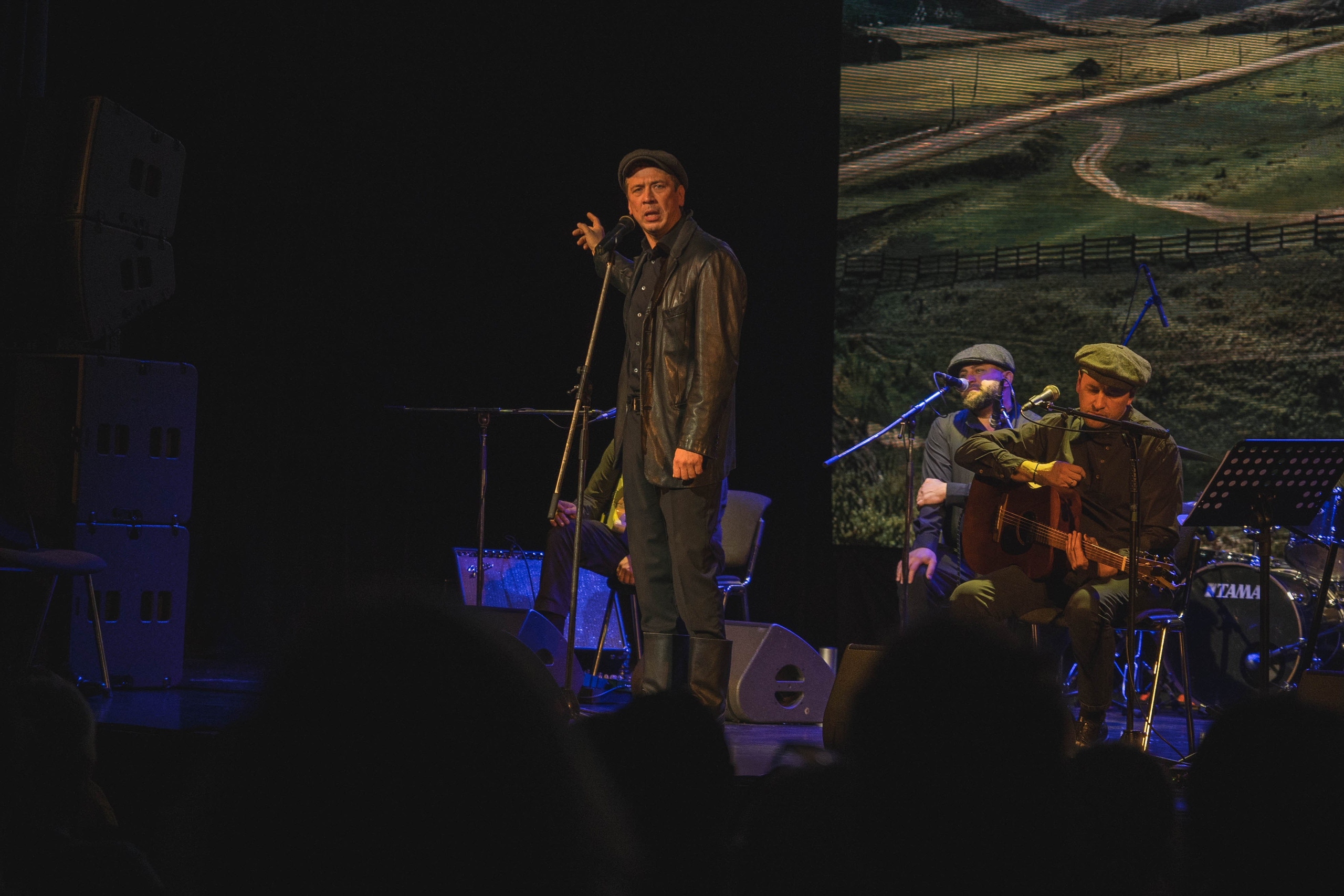 За кулисами с группой «После 11». Beardy Pix