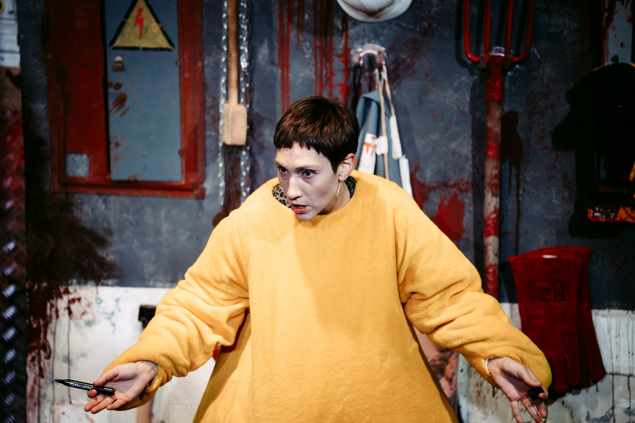 Затворник и Шестипалый. Главная