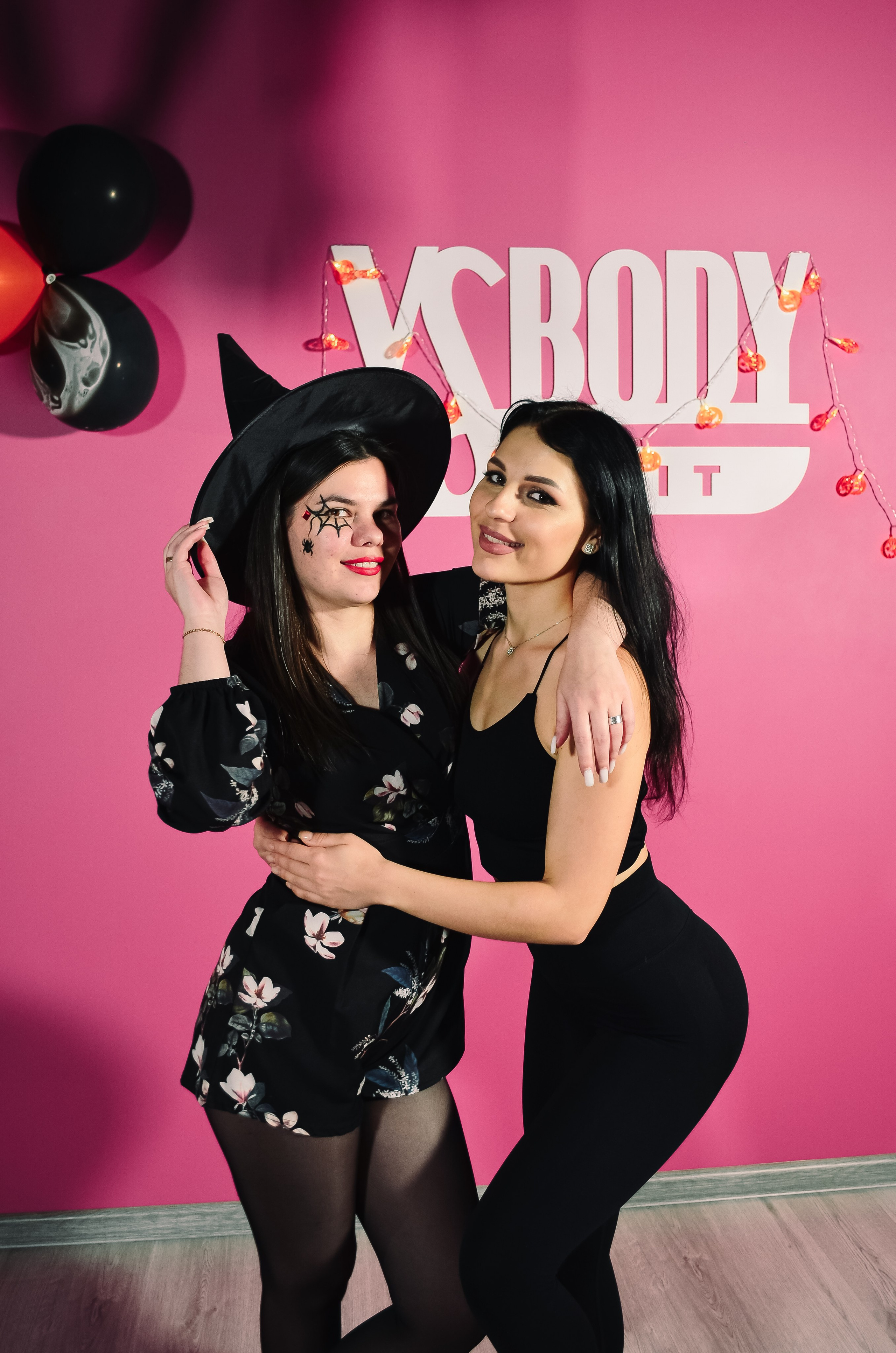 Фоторепортаж мероприятия в фитнес-клубе. Денисова Аля — фотограф для парных съемок и индивидуальных историй в Барнауле