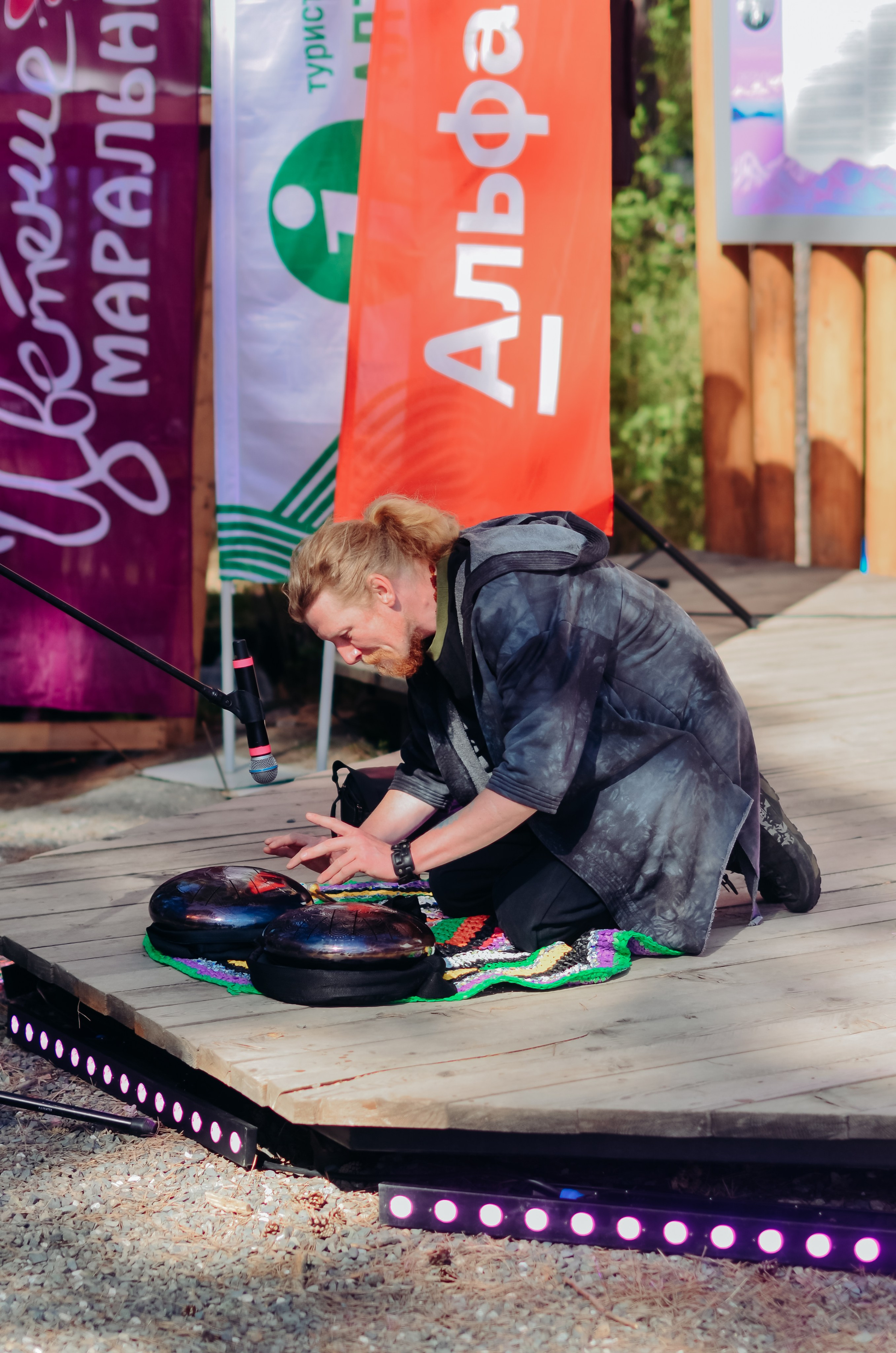 Фестиваль «Цветение Маральника на Алтае 2025». Фоторепортаж. Денисова Аля — фотограф для парных съемок и индивидуальных историй в Барнауле