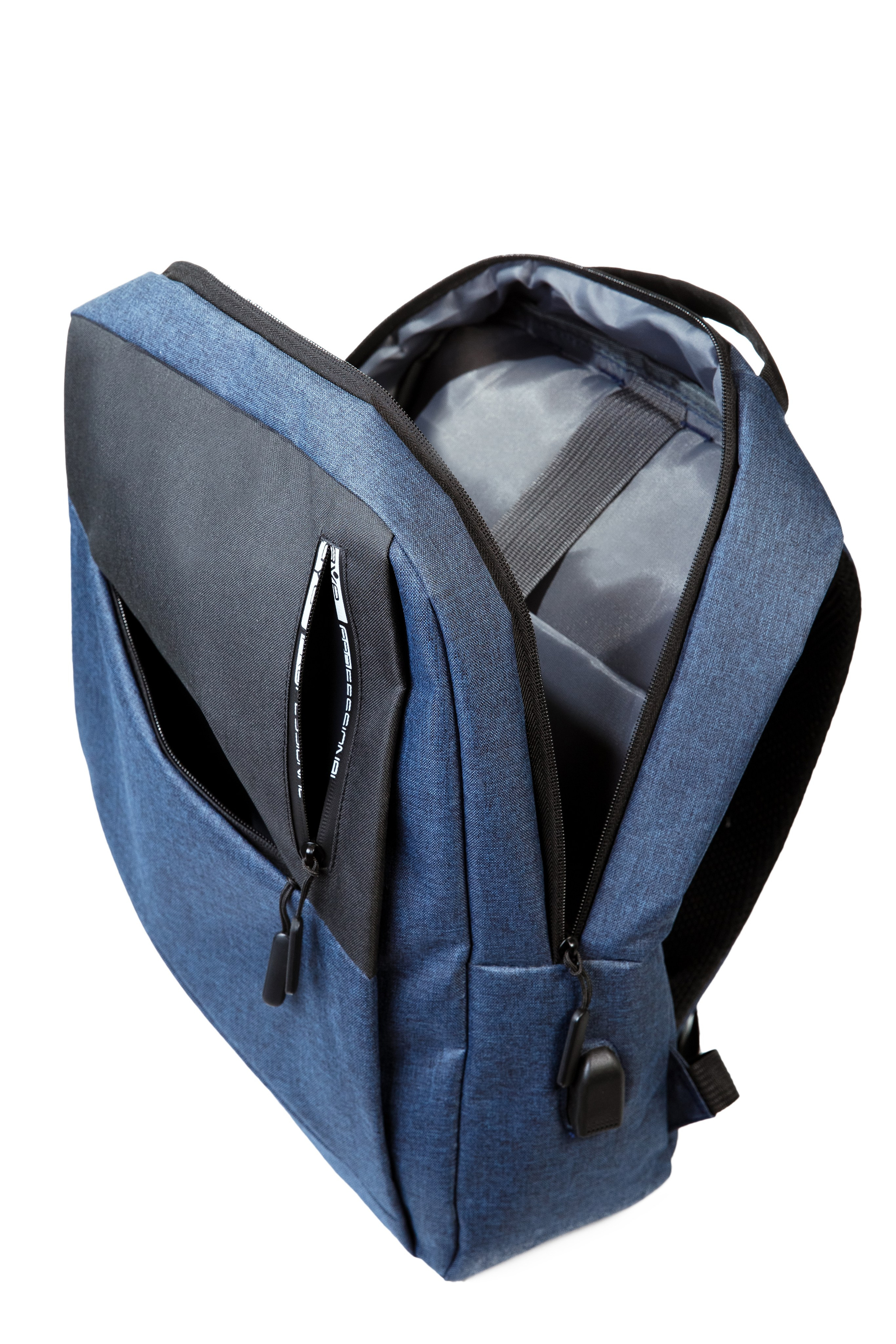 Рюкзаки молодежные. Фотосъёмка для бизнеса — предметное фото, репортаж с мероприятий, портреты людей, съёмка интерьера и экстерьера