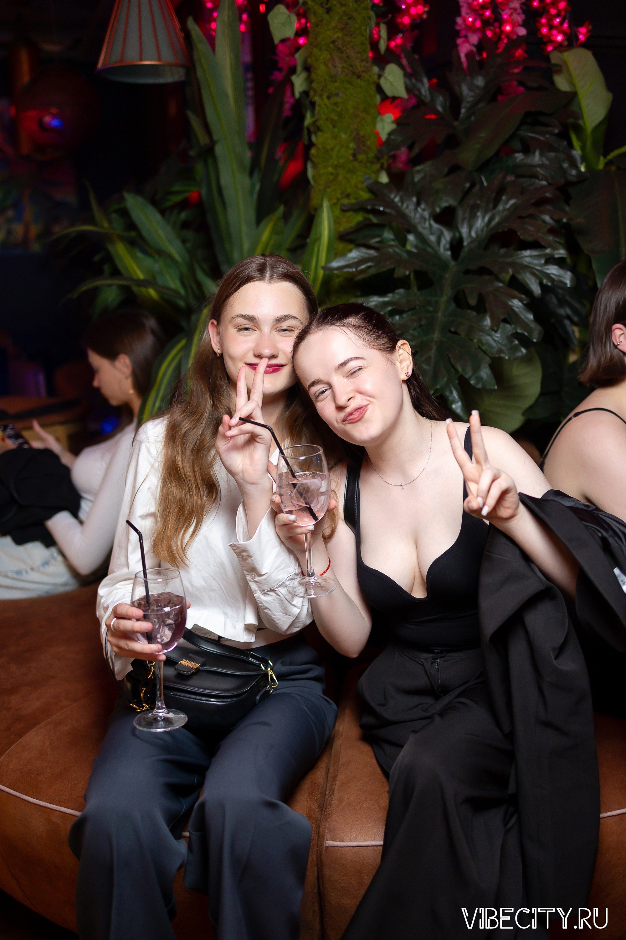 DOUBLE U. VIBECITY.RU Вайб Сити Ру Фоторепортажи Фотоотчеты Калининград