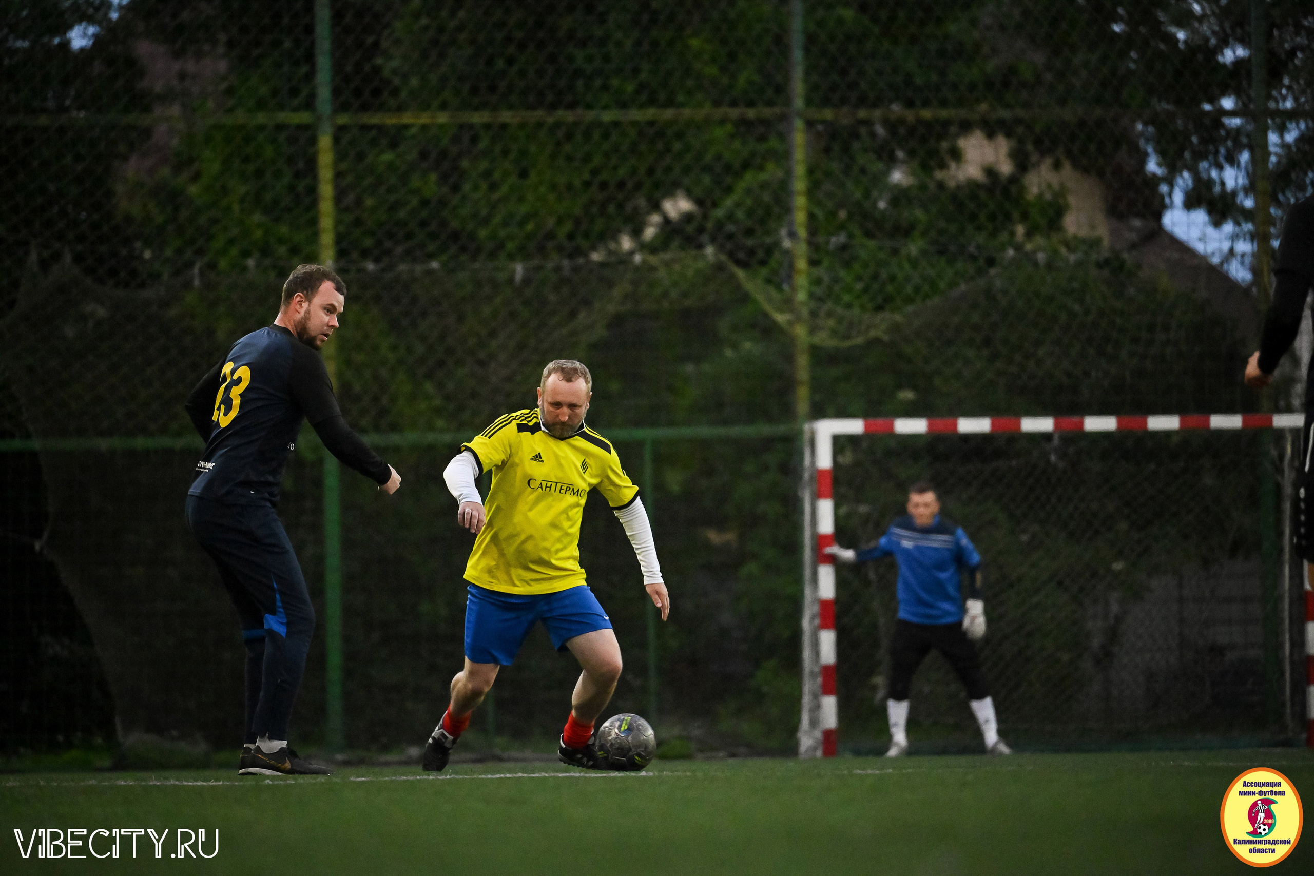 ИГРЫ МИНИ-ФУТБОЛЬНОЙ И КОРПОРАТИВНОЙ ЛИГИ. VIBECITY.RU Вайб Сити Ру Фоторепортажи Фотоотчеты Калининград