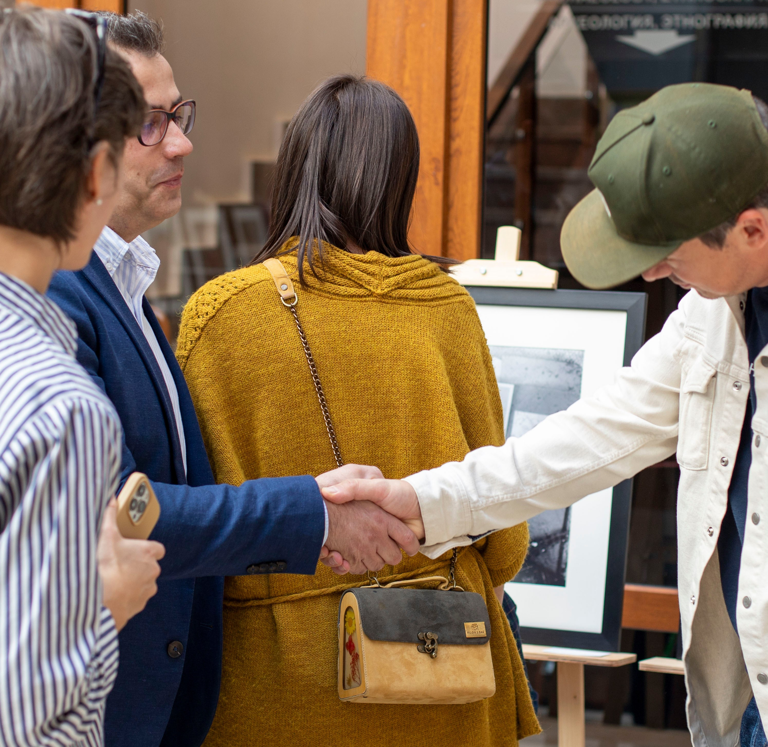 Выставка в г. Дилижан, Армения. Фоторепортаж А.Бабышевой. Арт-фотограф Ксения Якутович