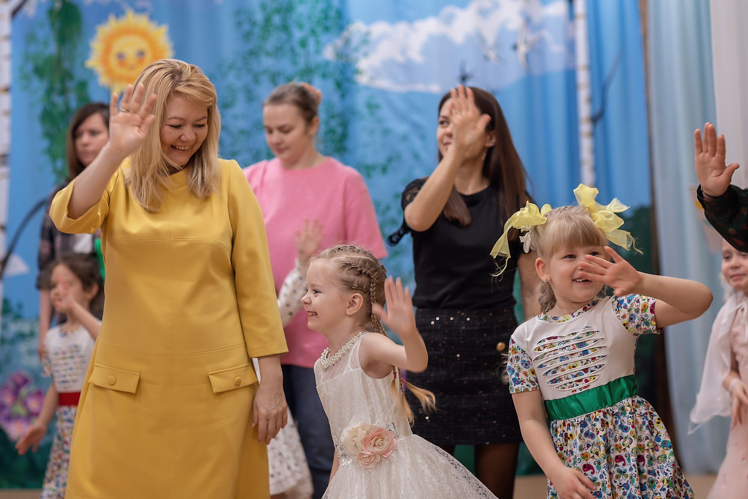 Весенний утренник_старшая группа_2025. Семейный фотограф в Санкт-Петербурге