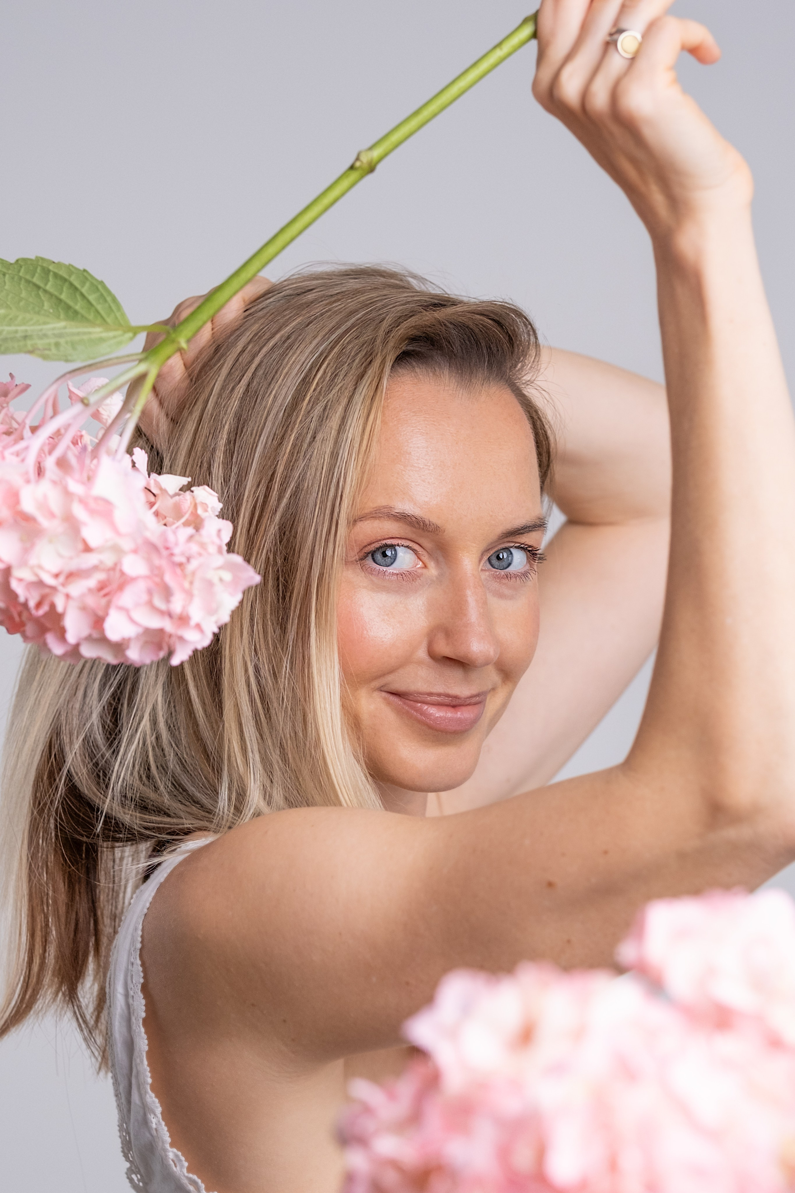 Vika. Family and wedding photographer in Montenegro