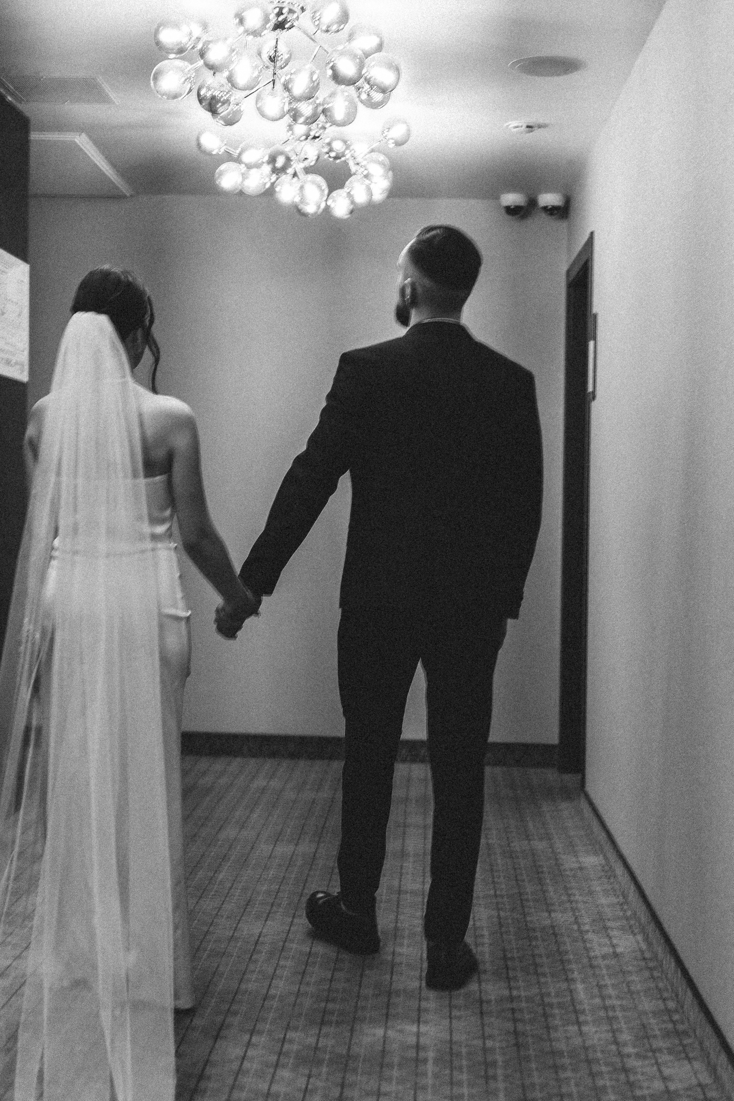 СВАДЕБНАЯ СЬЕМКА СБОРОВ ЖЕНИХА И НЕВЕСТЫ В ОТЕЛЕ И ТАКЖЕ ФОТОСЕССИИЯ В ОТЕЛЕЕ МЕГАПОЛИС БРЯНСК. Профессиональный фотограф, Санкт-Петербург — Виктория Богомолова