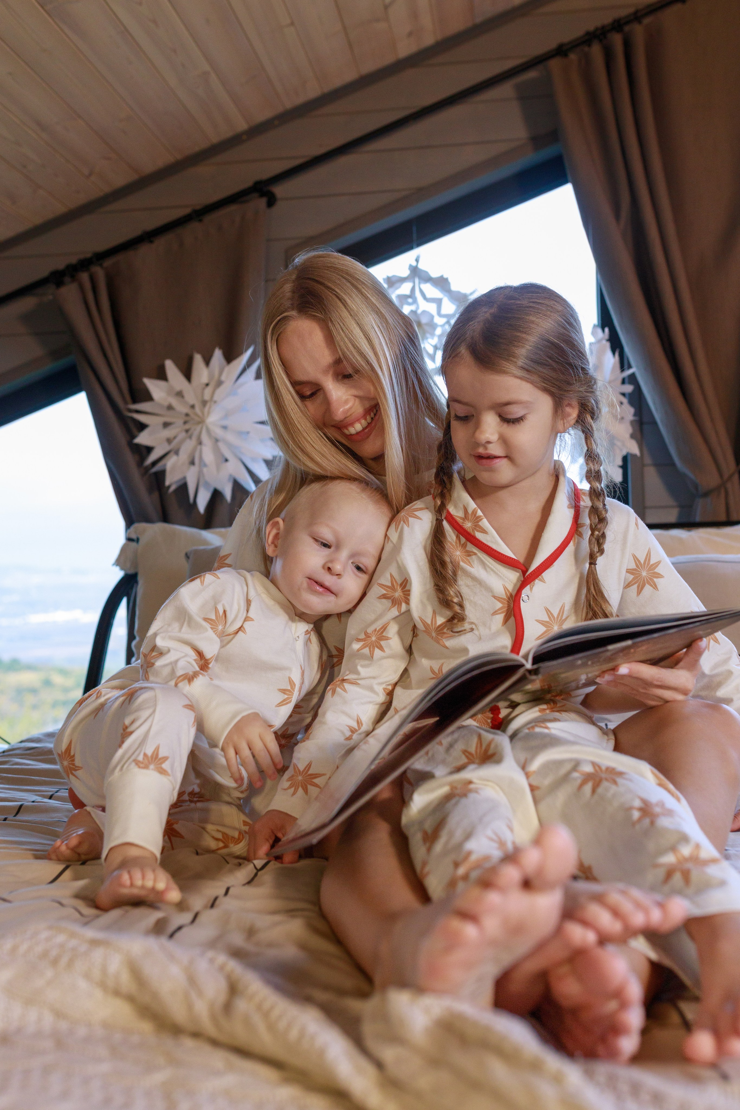 MJOLK. Пижамы. Римма Зайцева контент для брендов