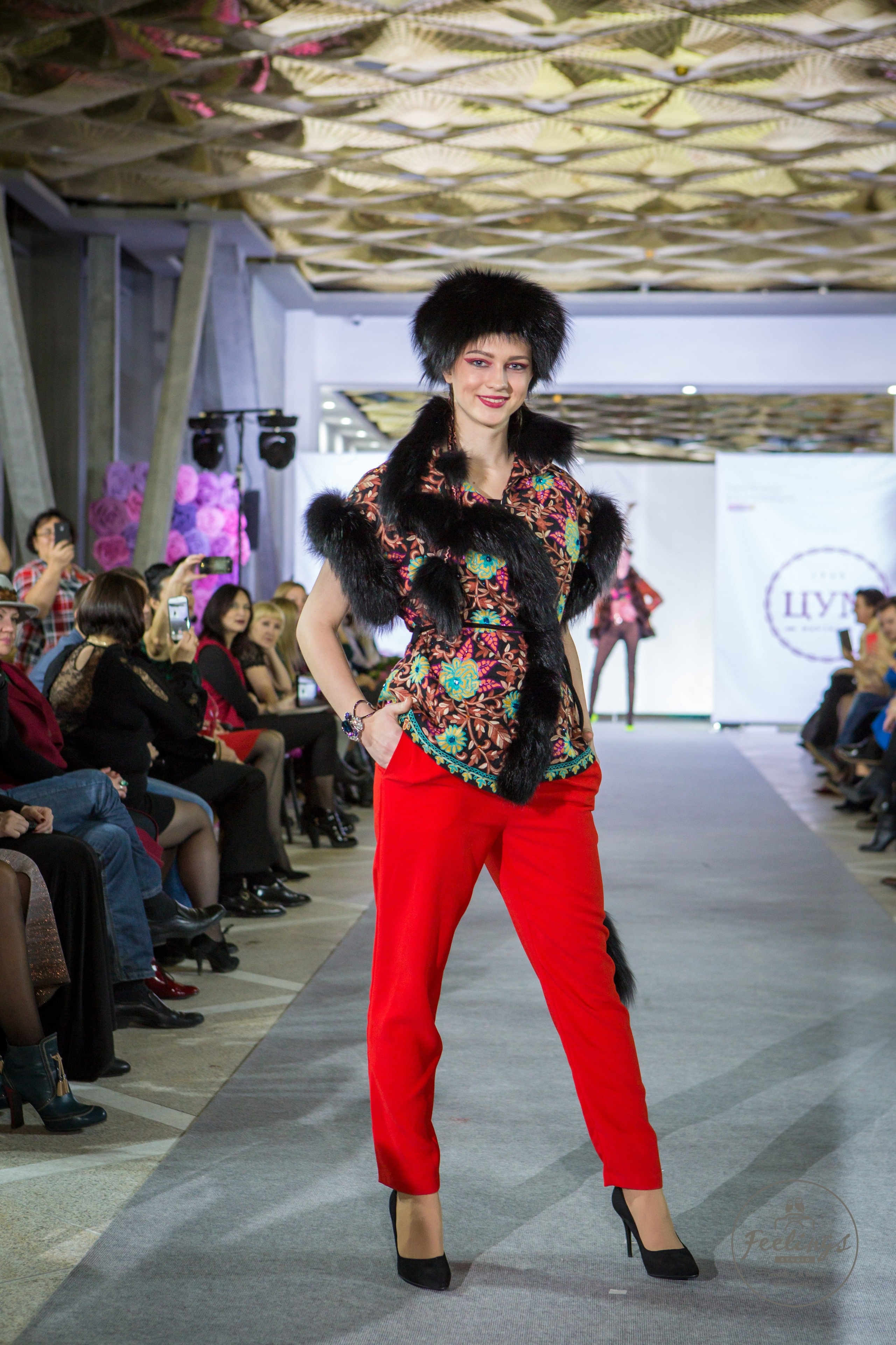 Неделя высокой моды с Викой Цыгановой. Главная