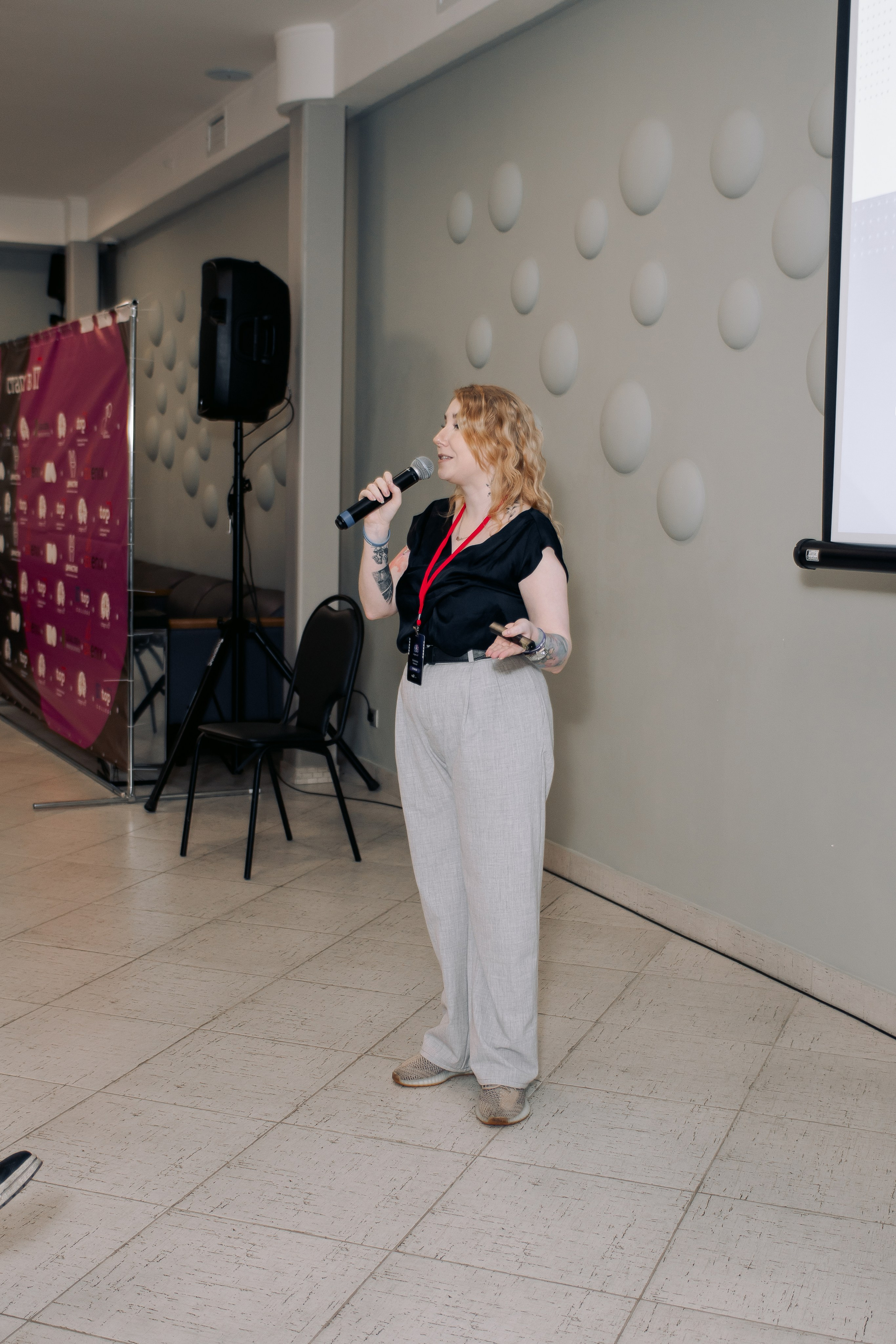 It-конференция компьютерной академии Топ. Фотограф в Твери Дементьева Анастасия