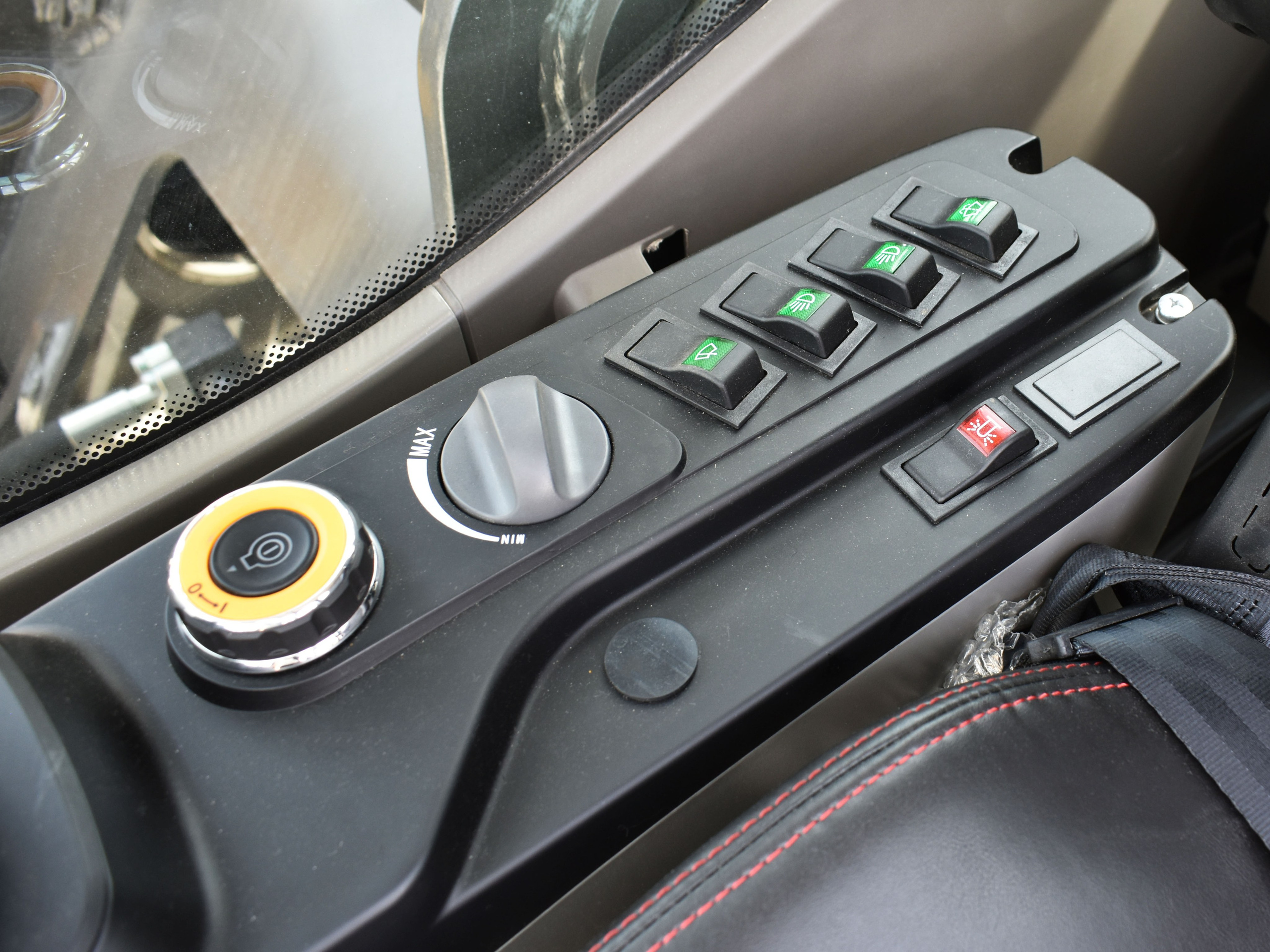 Фото гус. экс. Weheavy WE225E2-N. Продажа и обслуживание грузовой техники и спецтехники в г. Новосибирск компания СТИ