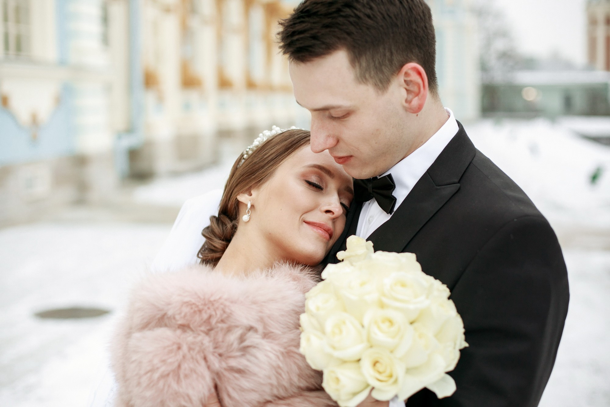 Свадьба с огоньком. Фотограф крещение венчание в Петербурге! Помогает подобрать храм и посоветовал душевного батюшку в СПб