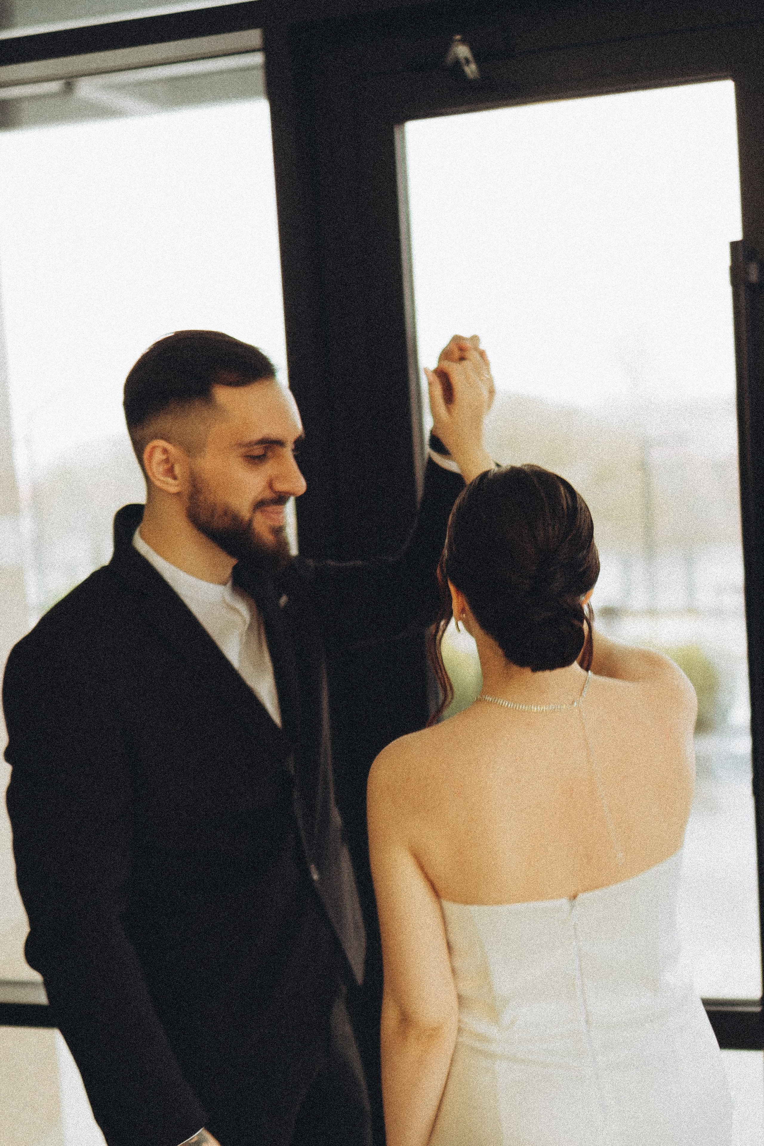 СВАДЕБНАЯ СЬЕМКА СБОРОВ ЖЕНИХА И НЕВЕСТЫ В ОТЕЛЕ И ТАКЖЕ ФОТОСЕССИИЯ В ОТЕЛЕЕ МЕГАПОЛИС БРЯНСК. Профессиональный фотограф, Санкт-Петербург — Виктория Богомолова