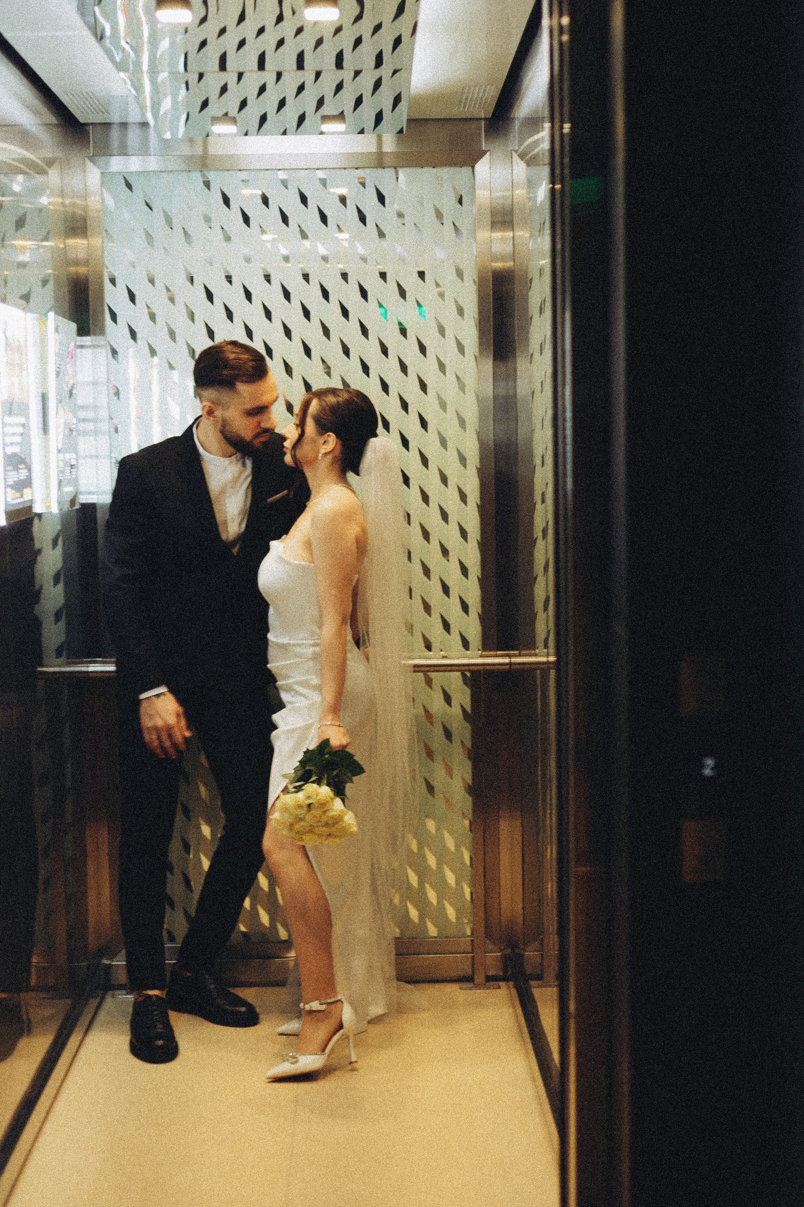 СВАДЕБНАЯ СЬЕМКА СБОРОВ ЖЕНИХА И НЕВЕСТЫ В ОТЕЛЕ И ТАКЖЕ ФОТОСЕССИИЯ В ОТЕЛЕЕ МЕГАПОЛИС БРЯНСК. Профессиональный фотограф, Санкт-Петербург — Виктория Богомолова