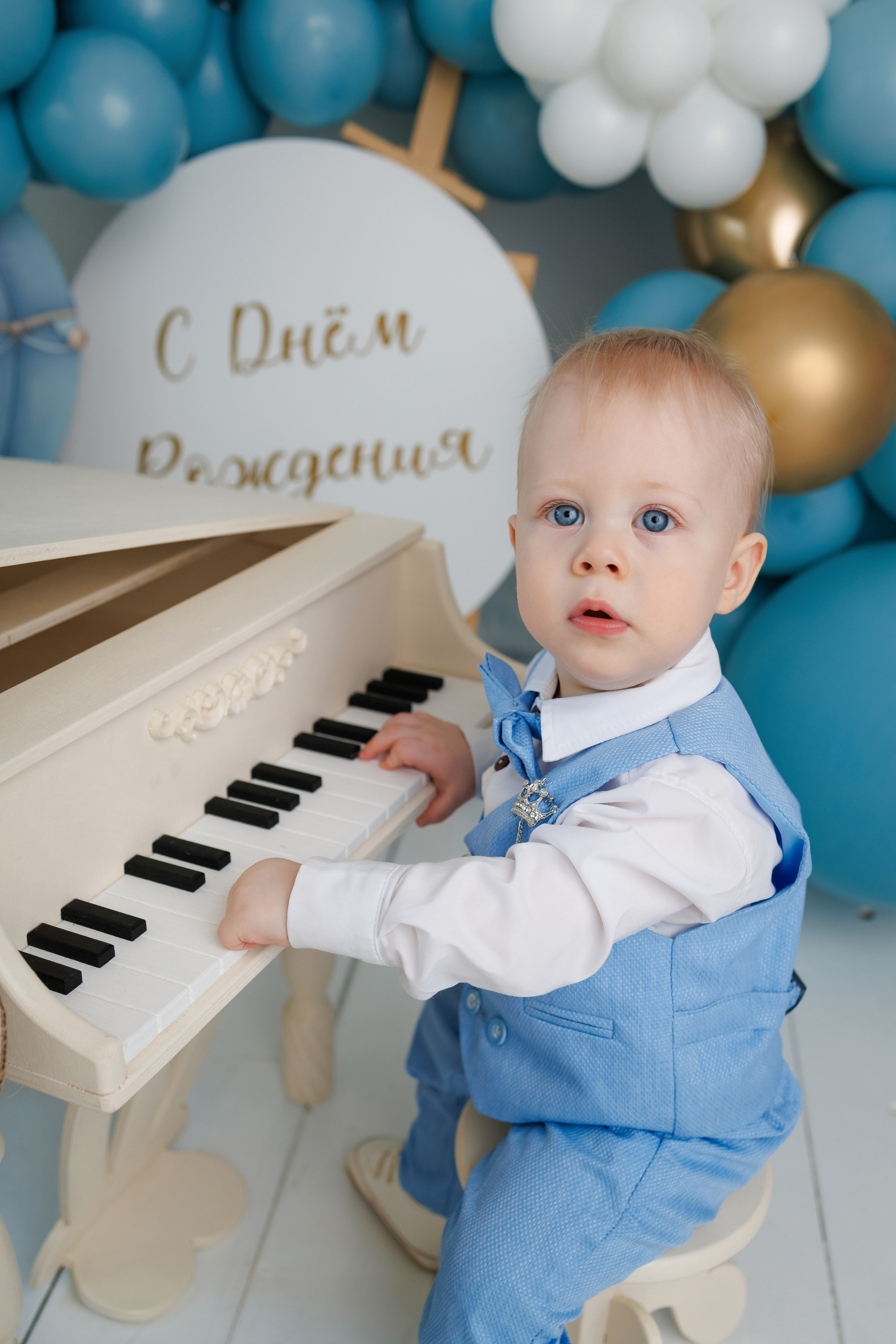 Сашеньке 1 годик. Фотограф новорожденный малышей Новосибирск
