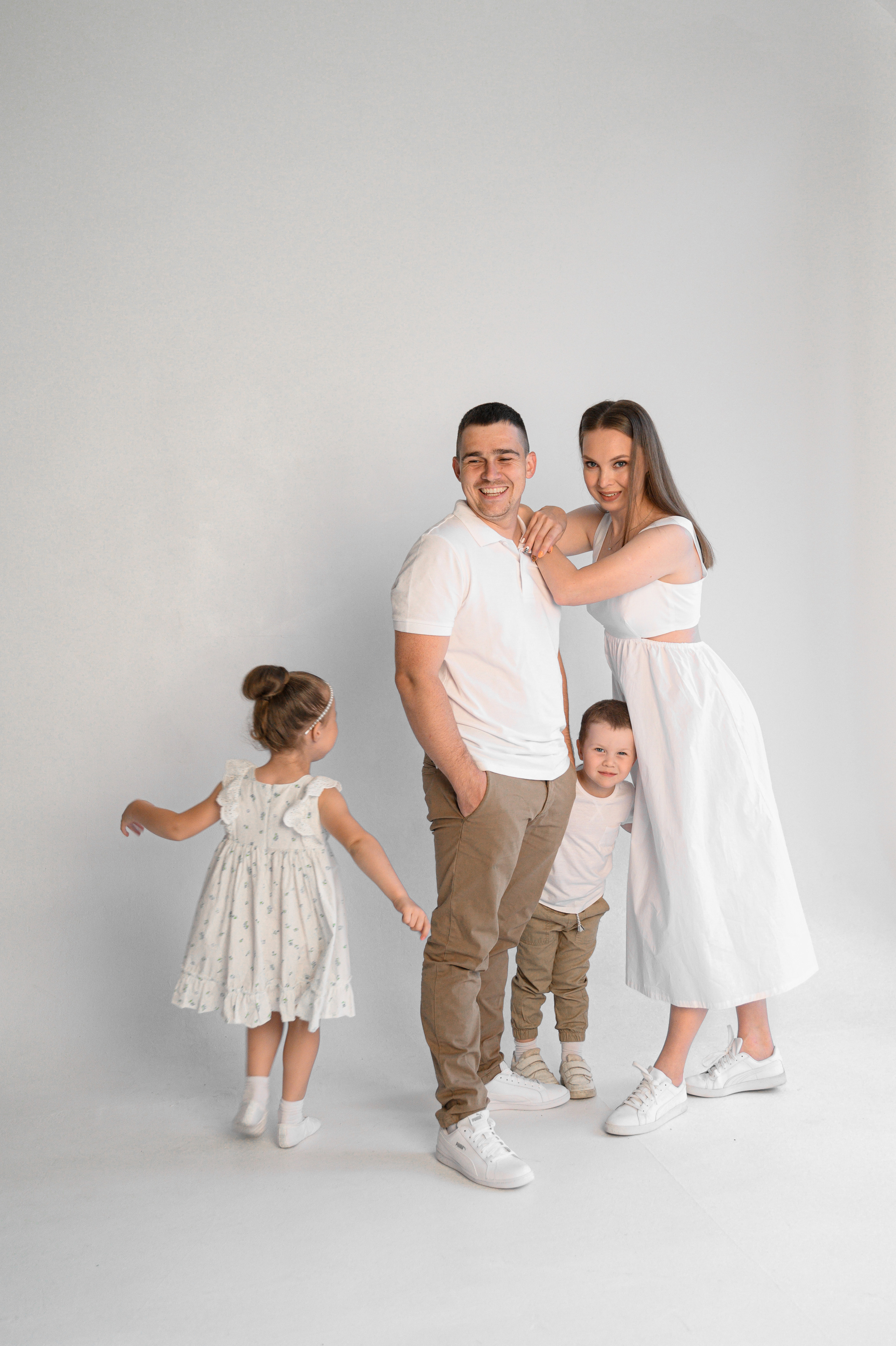 Лиана, Саша, Мия и Макс. Портретный и семейный фотограф в Екатеринбурге Мария Чахеева