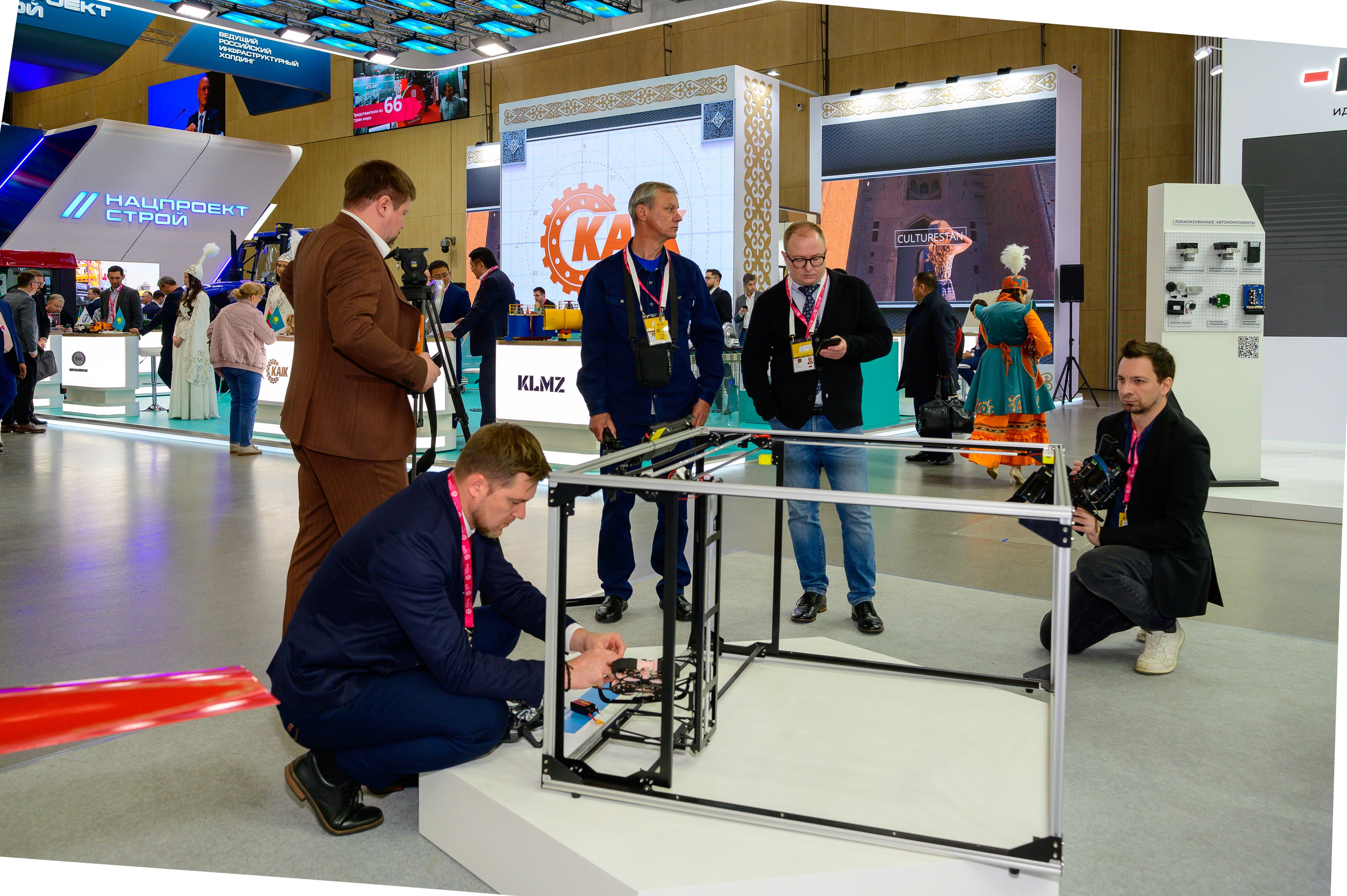 BigindustrialweekBelarus. Фотоуслуги, услуги фотографа, фотографирование важных событий