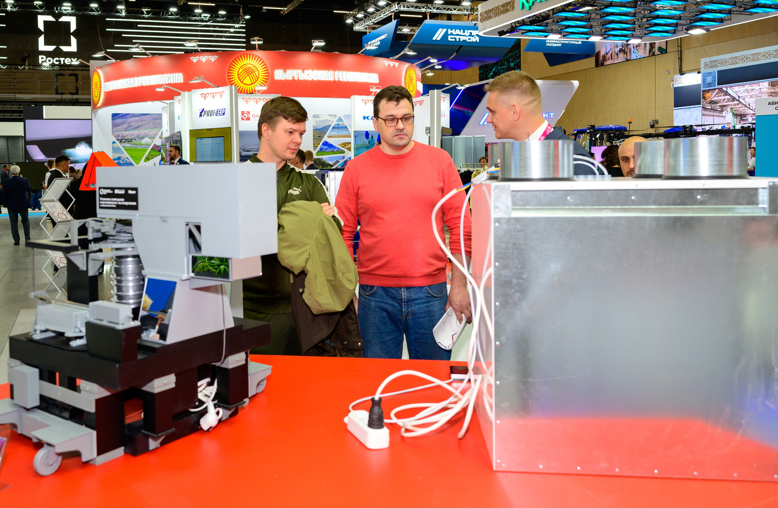 BigindustrialweekBelarus. Фотоуслуги, услуги фотографа, фотографирование важных событий