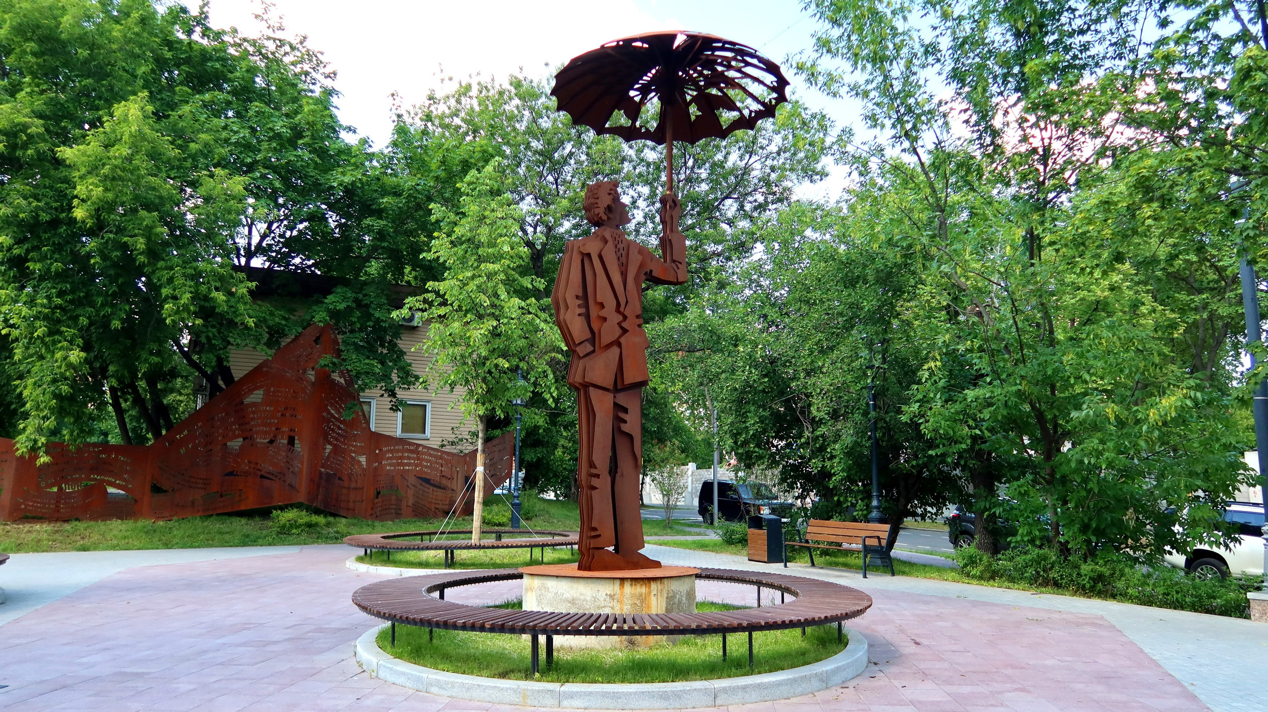 Антроповский сквер. Улица, люди, жизнь…