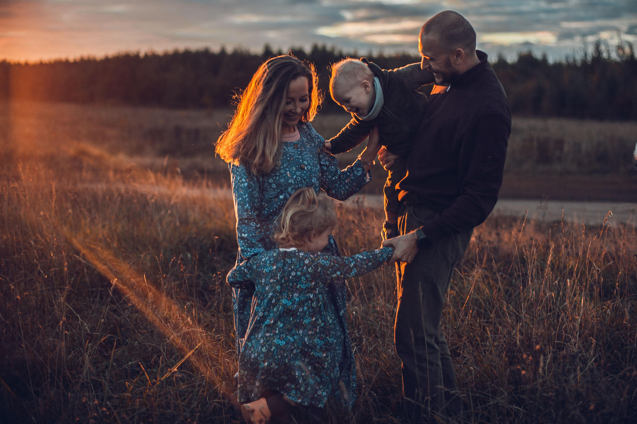 Фотопрогулки. Семейный и детский фотограф во Всеволосжке Людмила Квасова