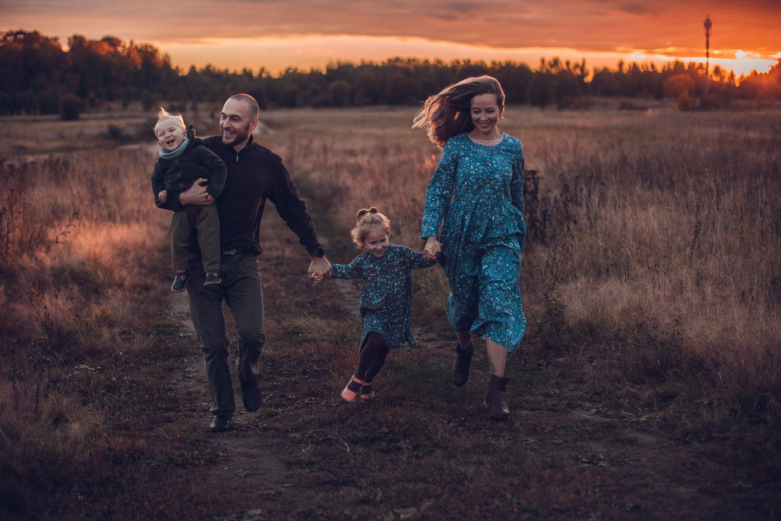 Фотопрогулки. Семейный и детский фотограф во Всеволосжке Людмила Квасова