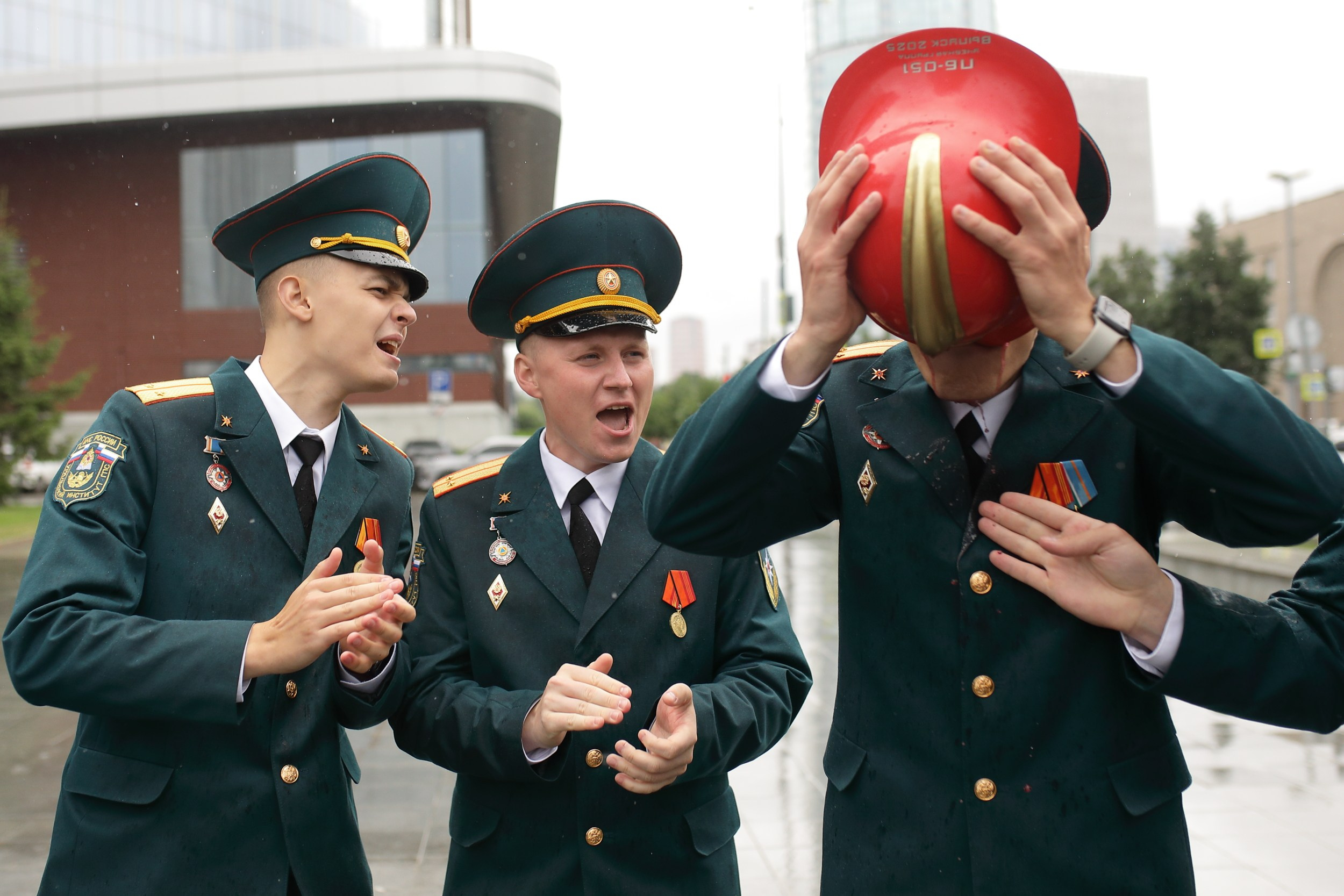 выпускники выпускной Уральский институт ГПС МЧС России